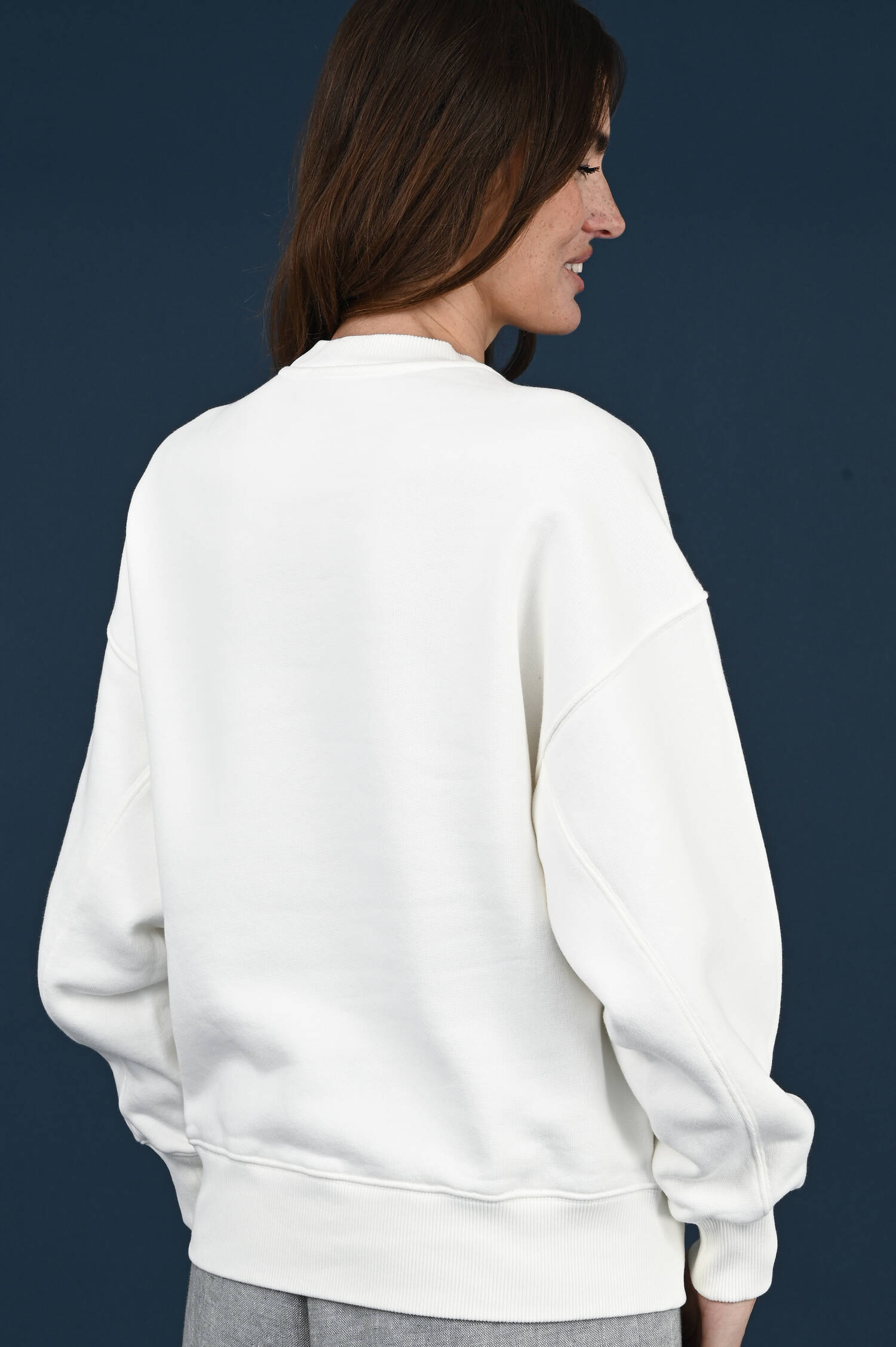 Jersey Sweater mit AUTRY Aufstick in Weiß Jersey Sweater mit AUTRY Aufstick in Weiß