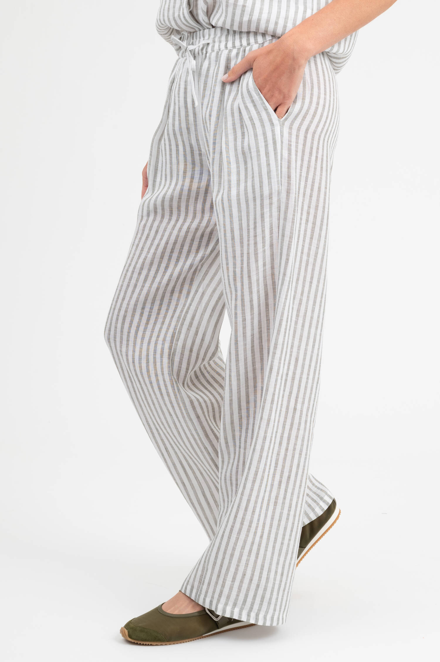 Leinenhose in Khaki/Weiß gestreift Leinenhose in Khaki/Weiß gestreift