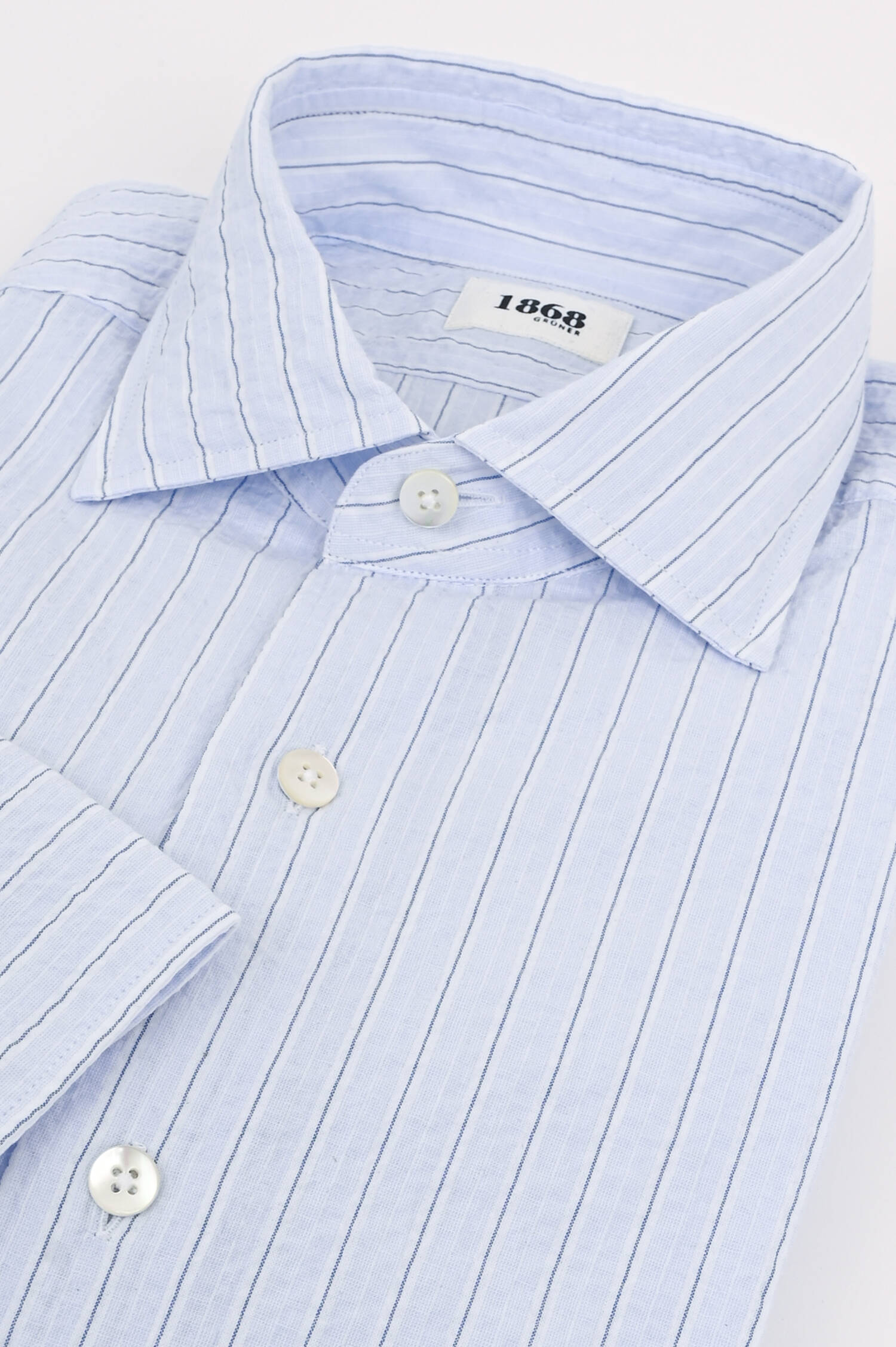 Gestreiftes Seesuckerhemd in Blau/Weiß