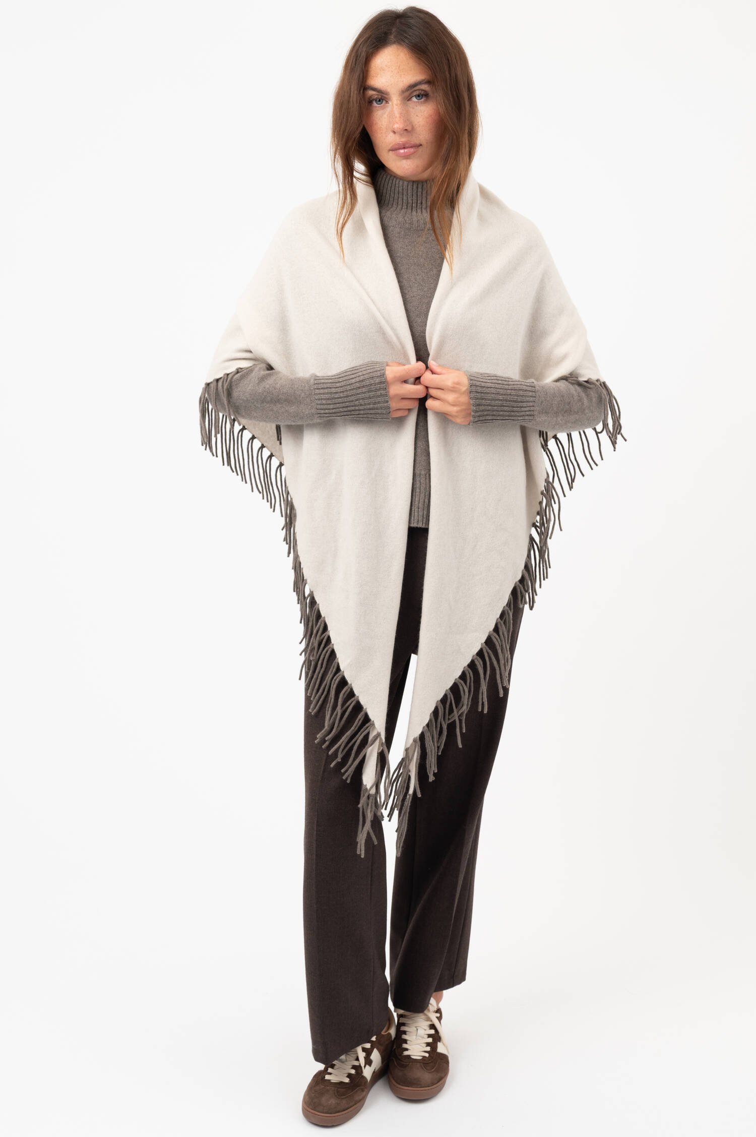 Dreieckstuch mit Fransen in Beige/Taupe