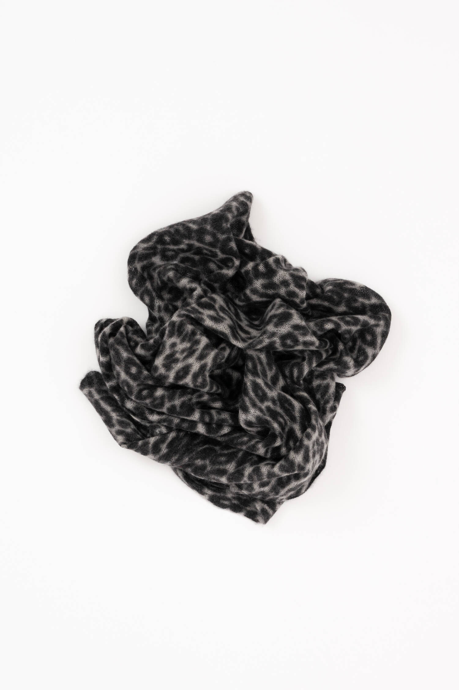 Cashmere Schal mit Leo-Print in Schwarz/Grau