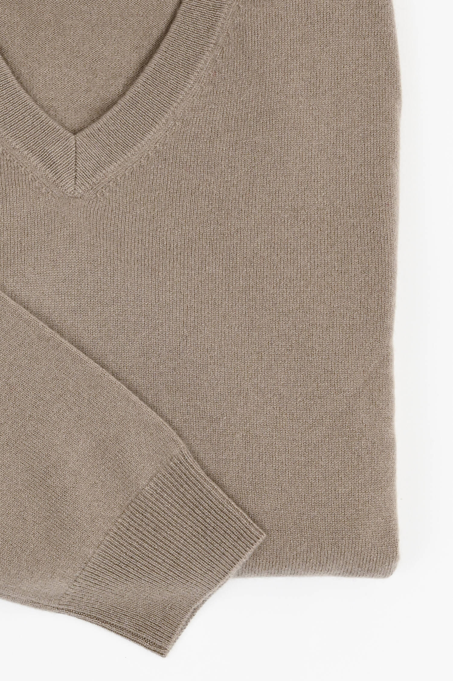 Cashmerepullover mit V-Neck in Roasted Cashew