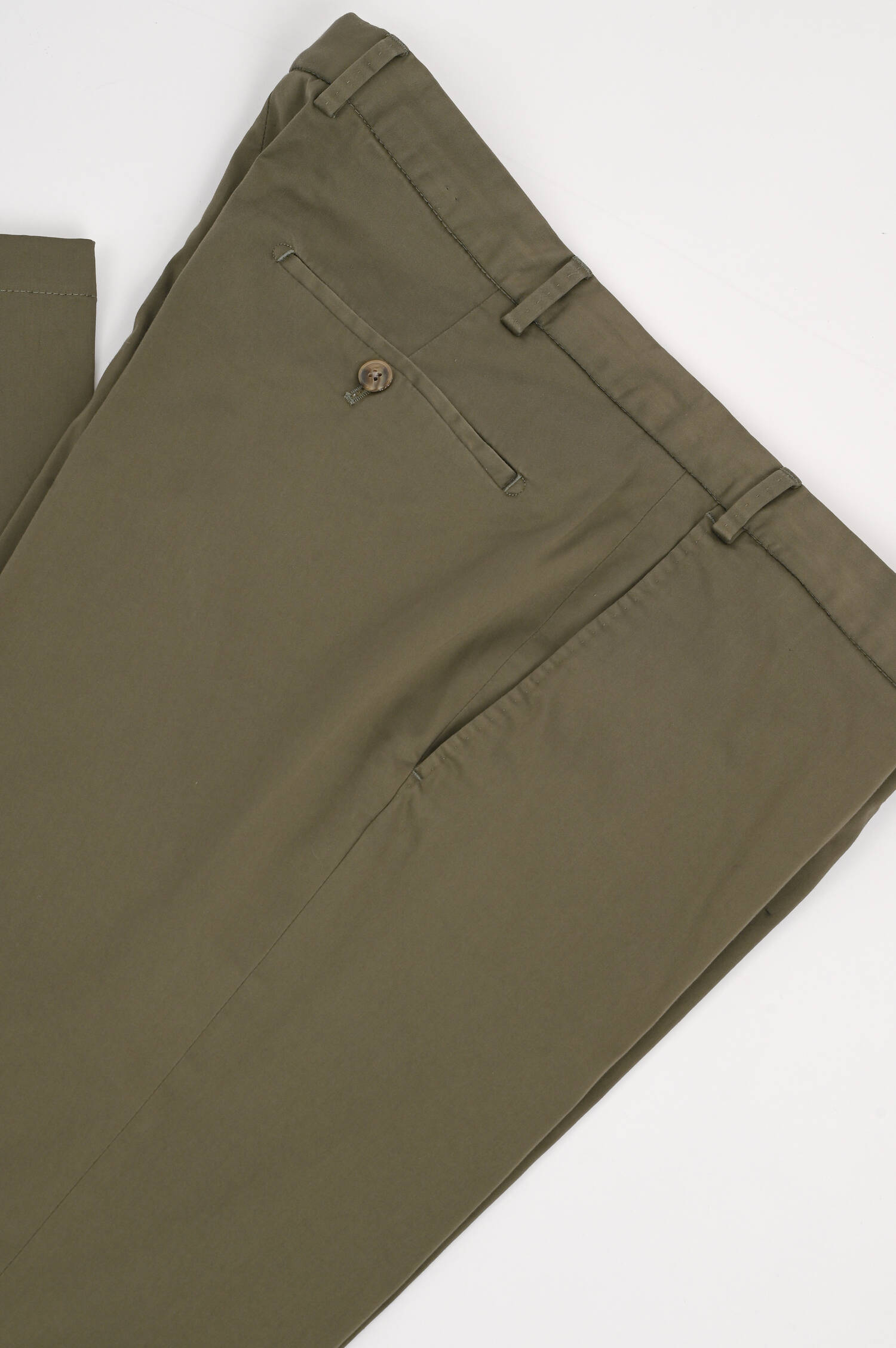 Baumwollhose TILO in Olivgrün Baumwollhose TILO in Olivgrün