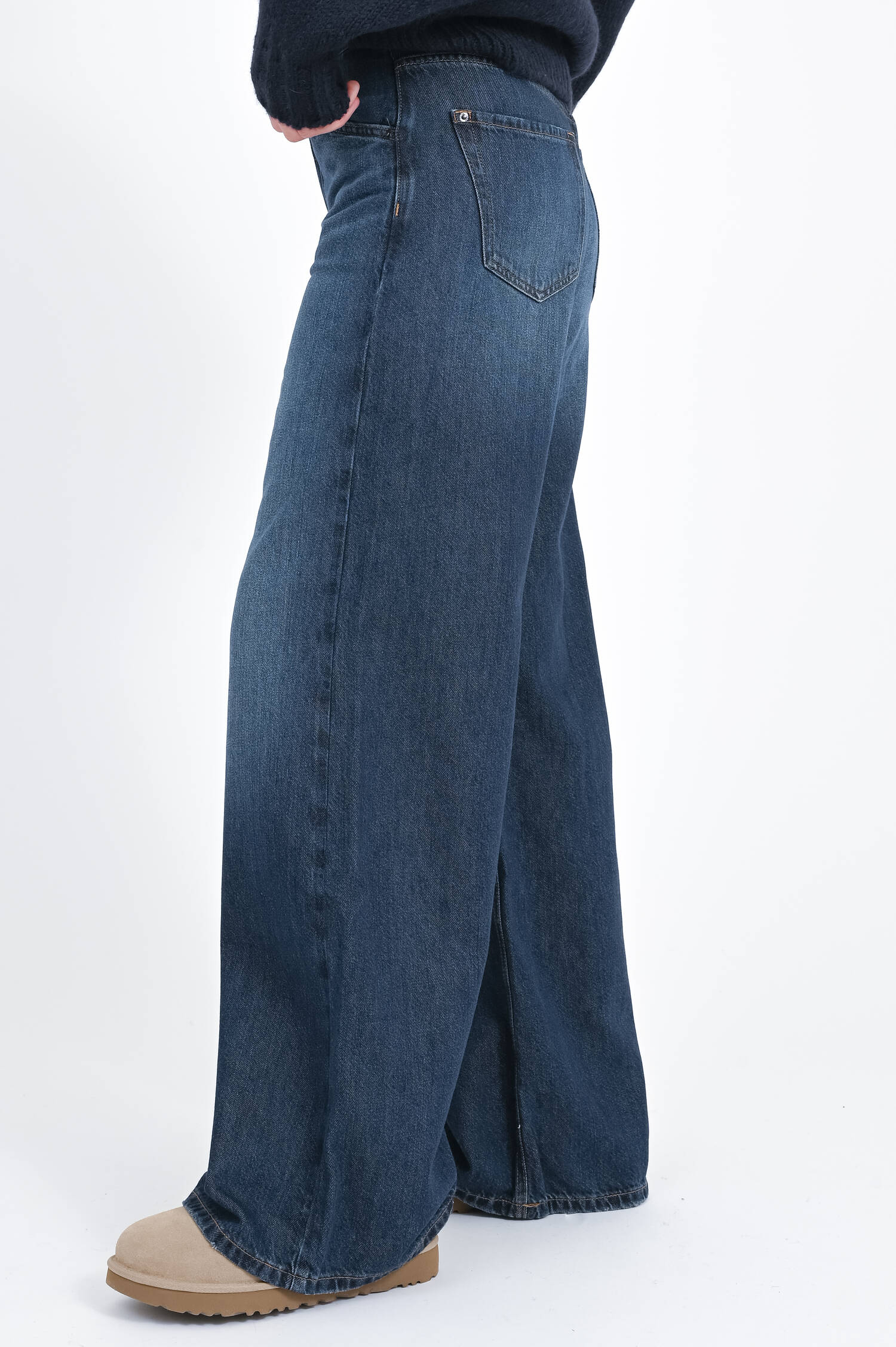 Wide Leg Denim THE RAVER in Dark Blue Wide Leg Denim THE RAVER in Dark Blue
