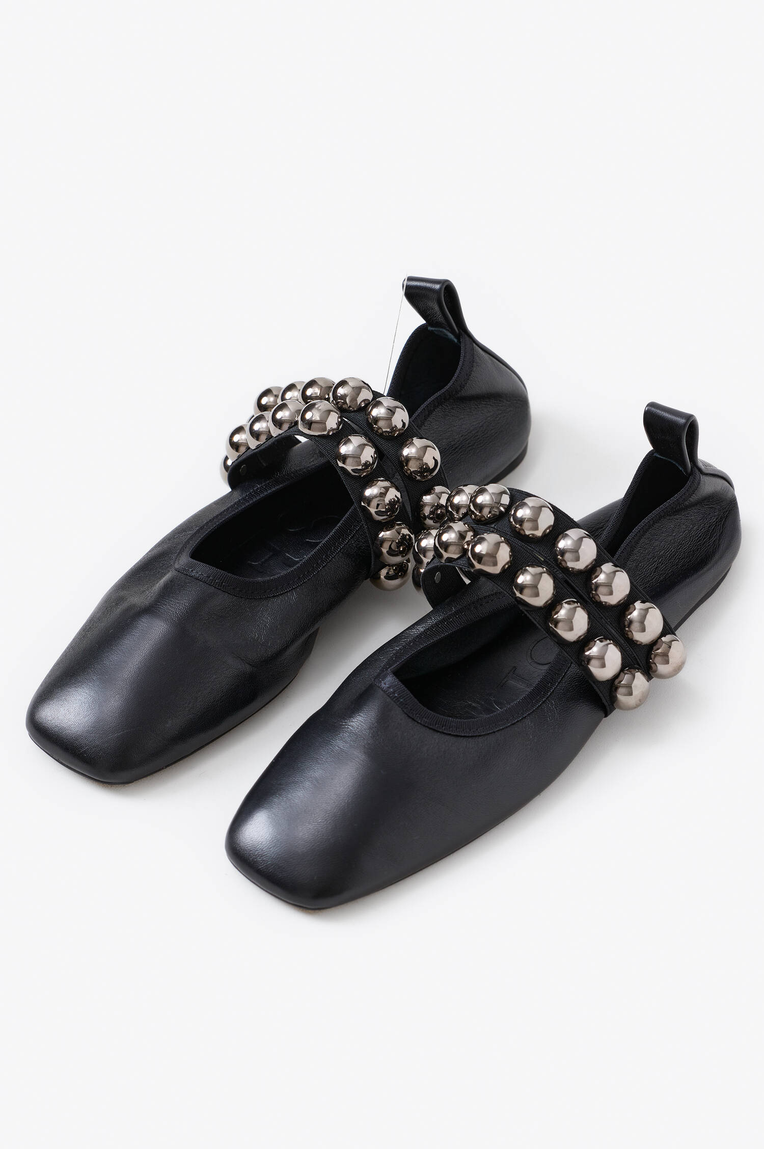 Leder Ballerina mit Chrom-Details in Black