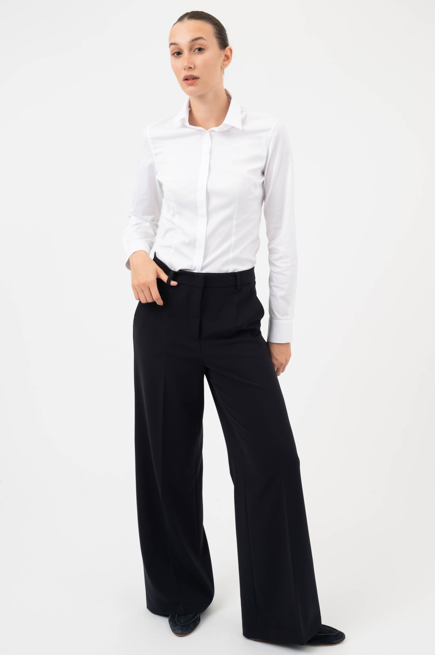 Hose ALEXIS mit Bügelfalten in Navy Hose ALEXIS mit Bügelfalten in Navy