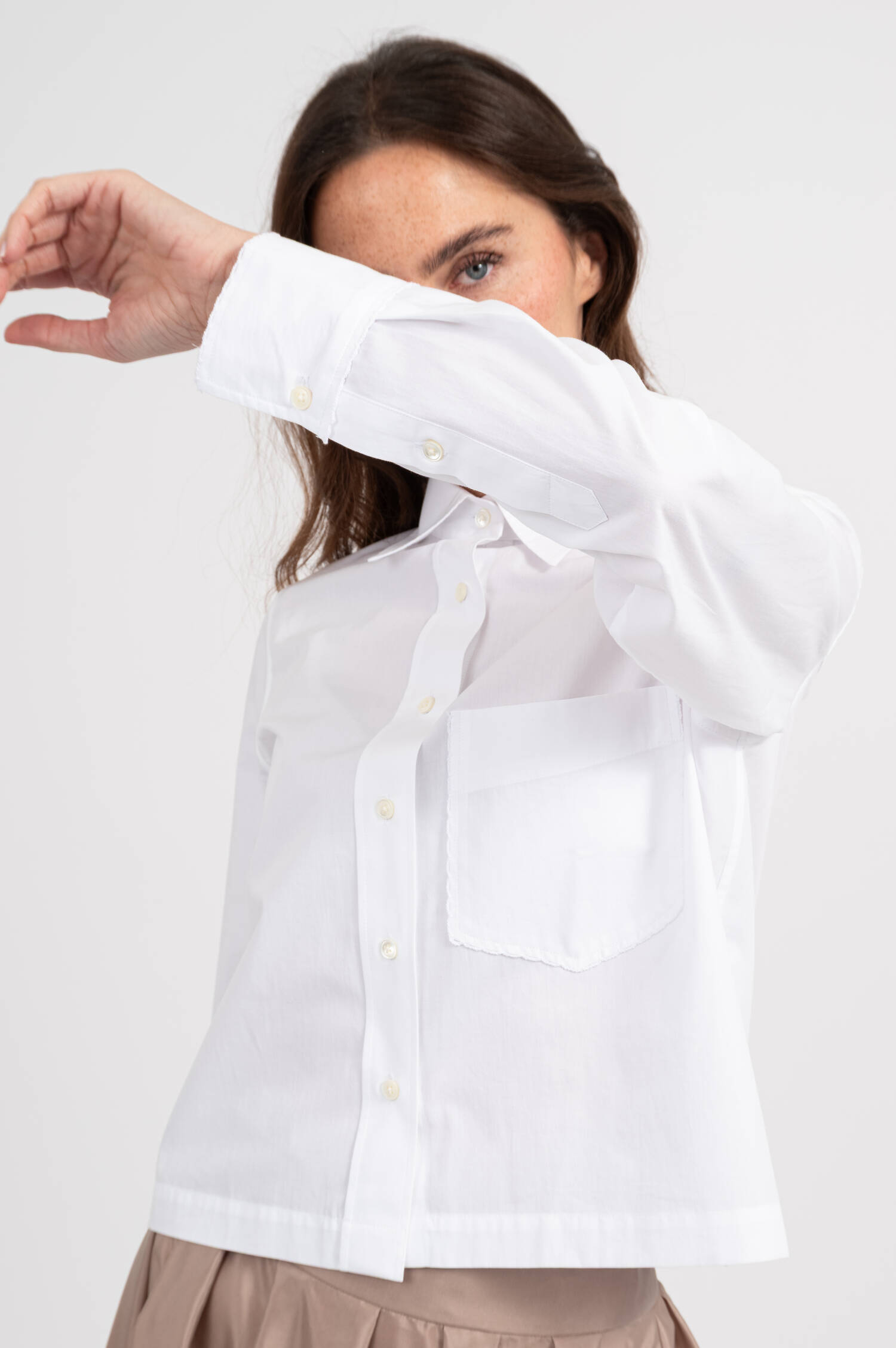 Cropped Bluse in Weiß