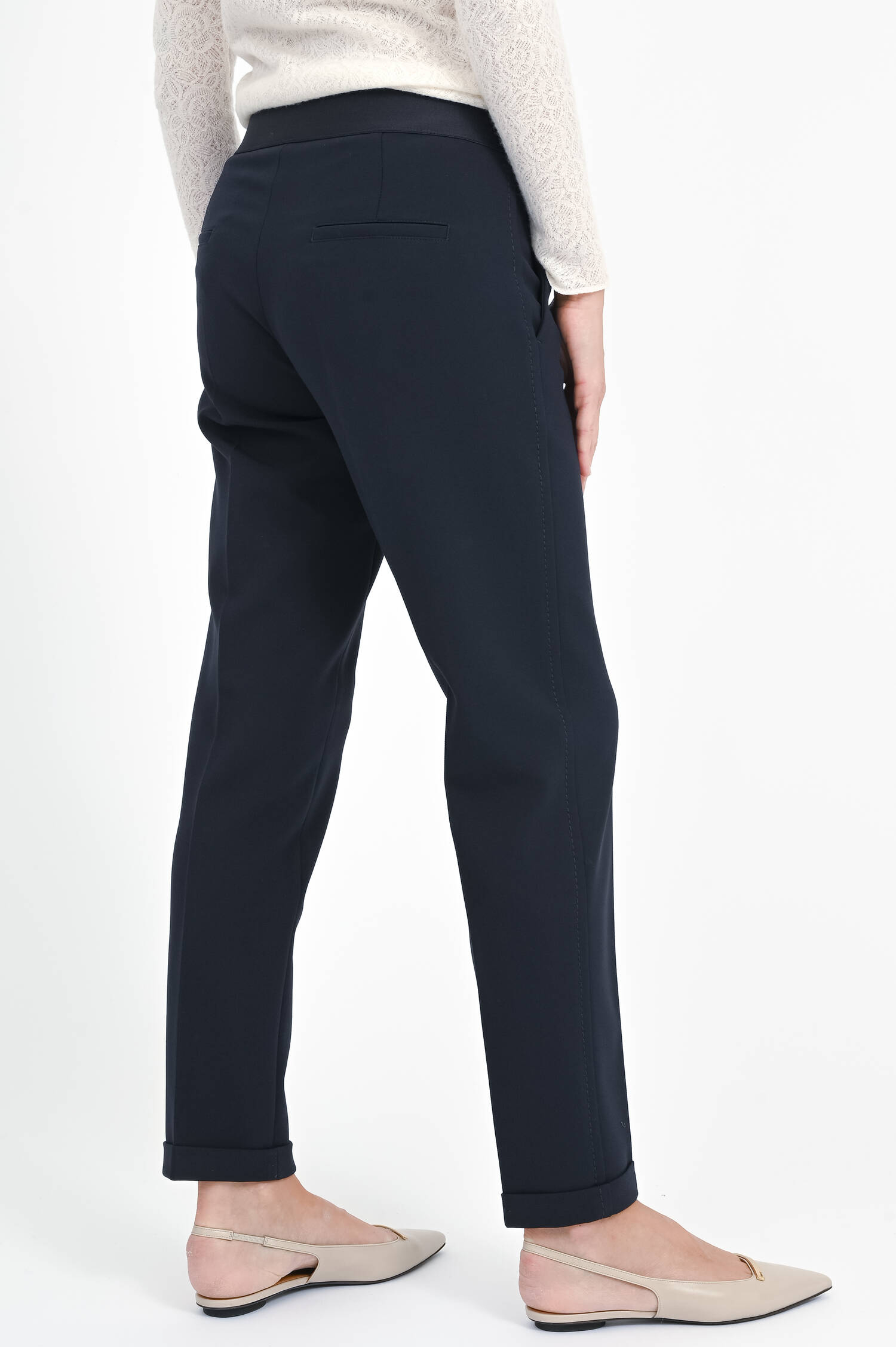 Hose KIM mit schmal zulaufendem Bein in Dark Navy Hose KIM mit schmal zulaufendem Bein in Dark Navy