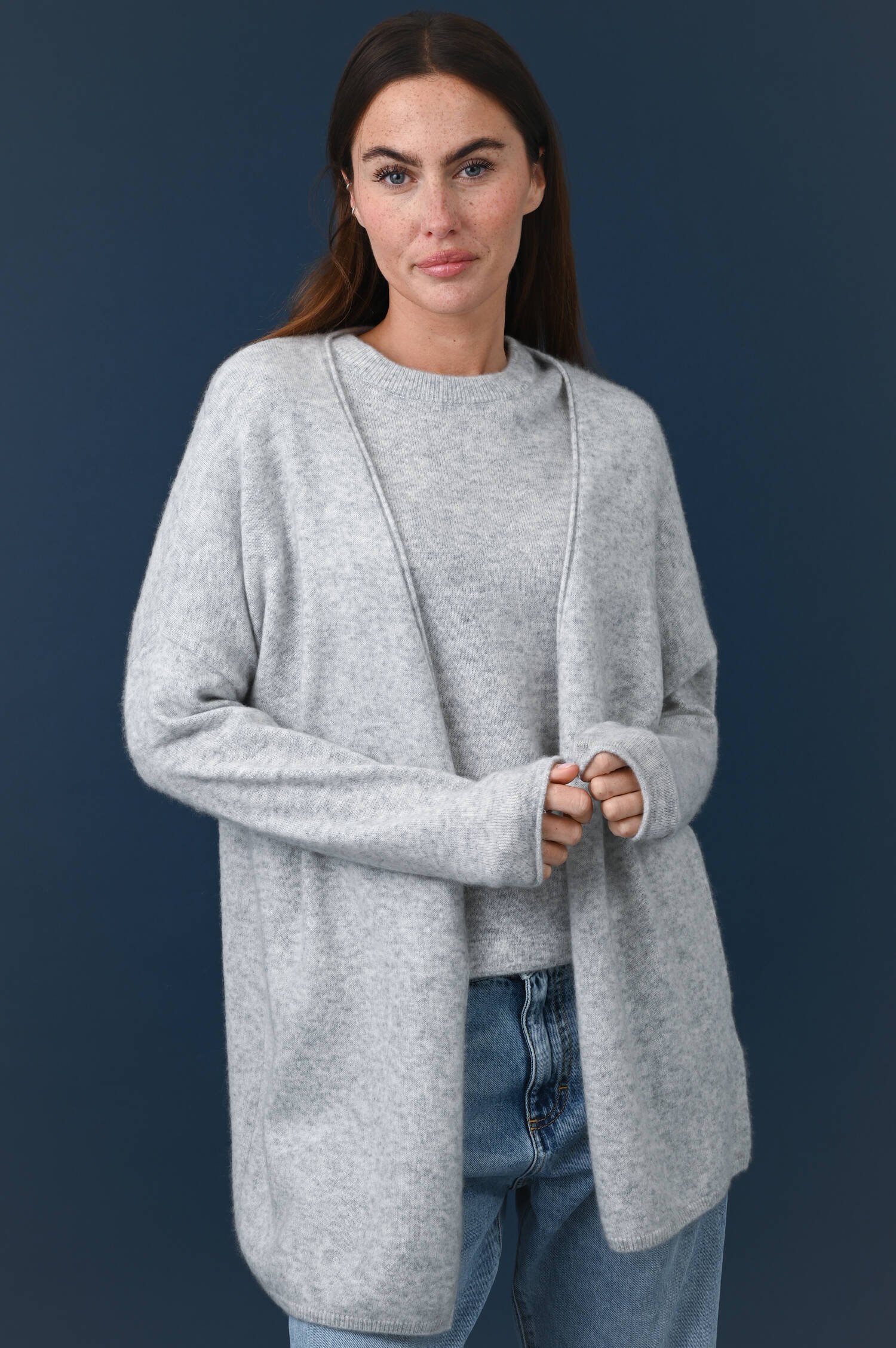 Cardigan aus Cashmeremix in Aluminiumgrau