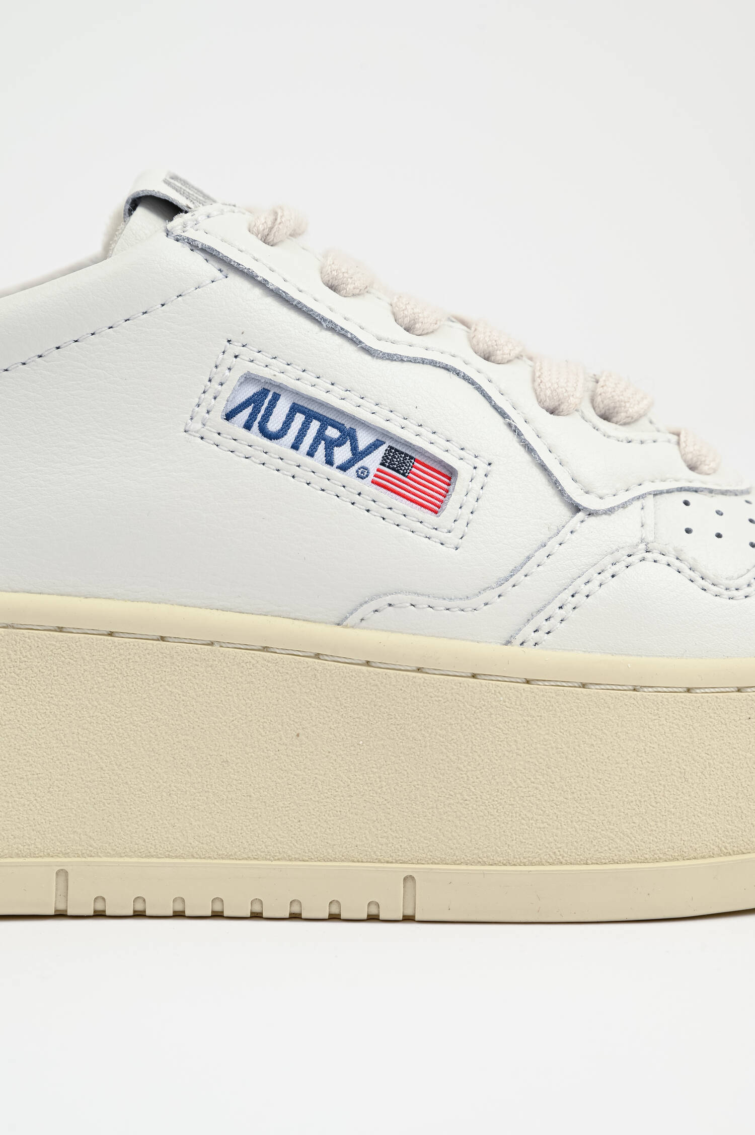 Sneaker PLATTFORM LOW in Weiß