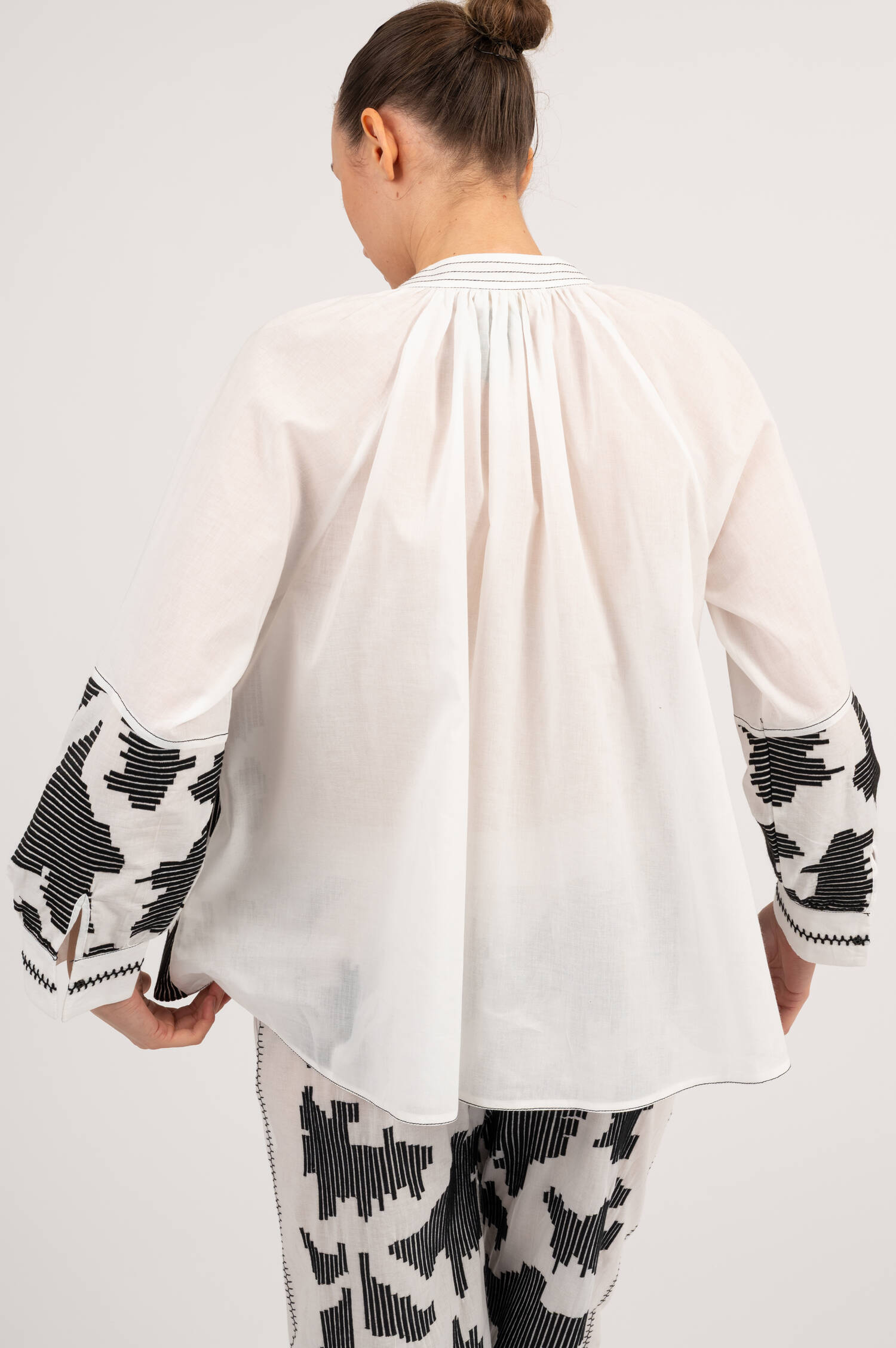 Bluse SELUMA in Weiß/Schwarz