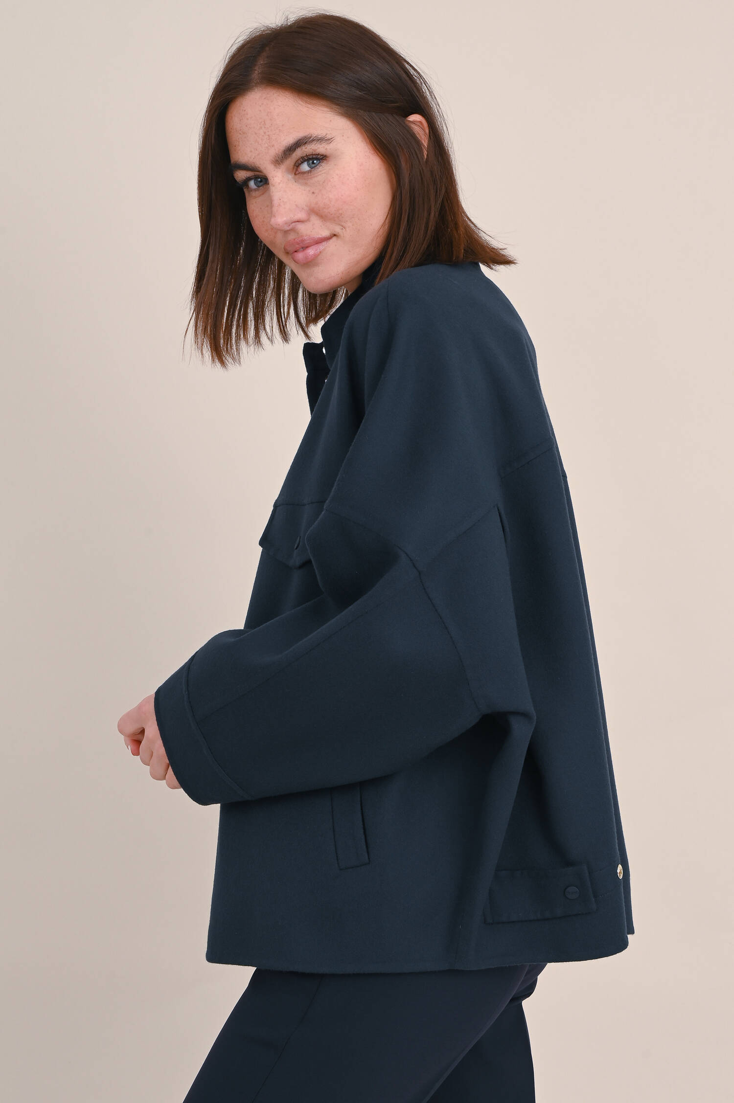 Hemdjacke aus Schurwolle in Navy