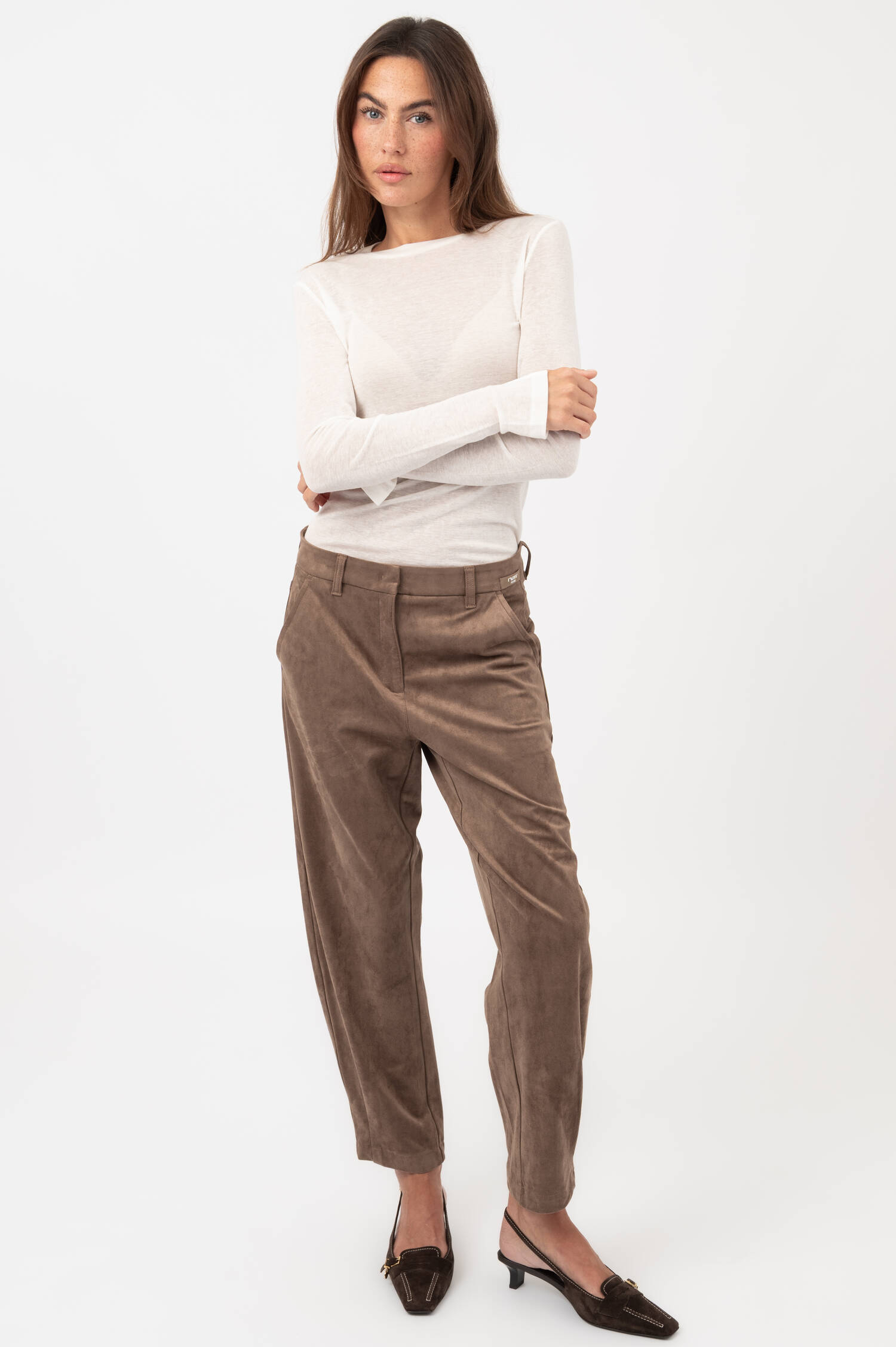 Vegane-Velourslederhose ODELIA in Braun