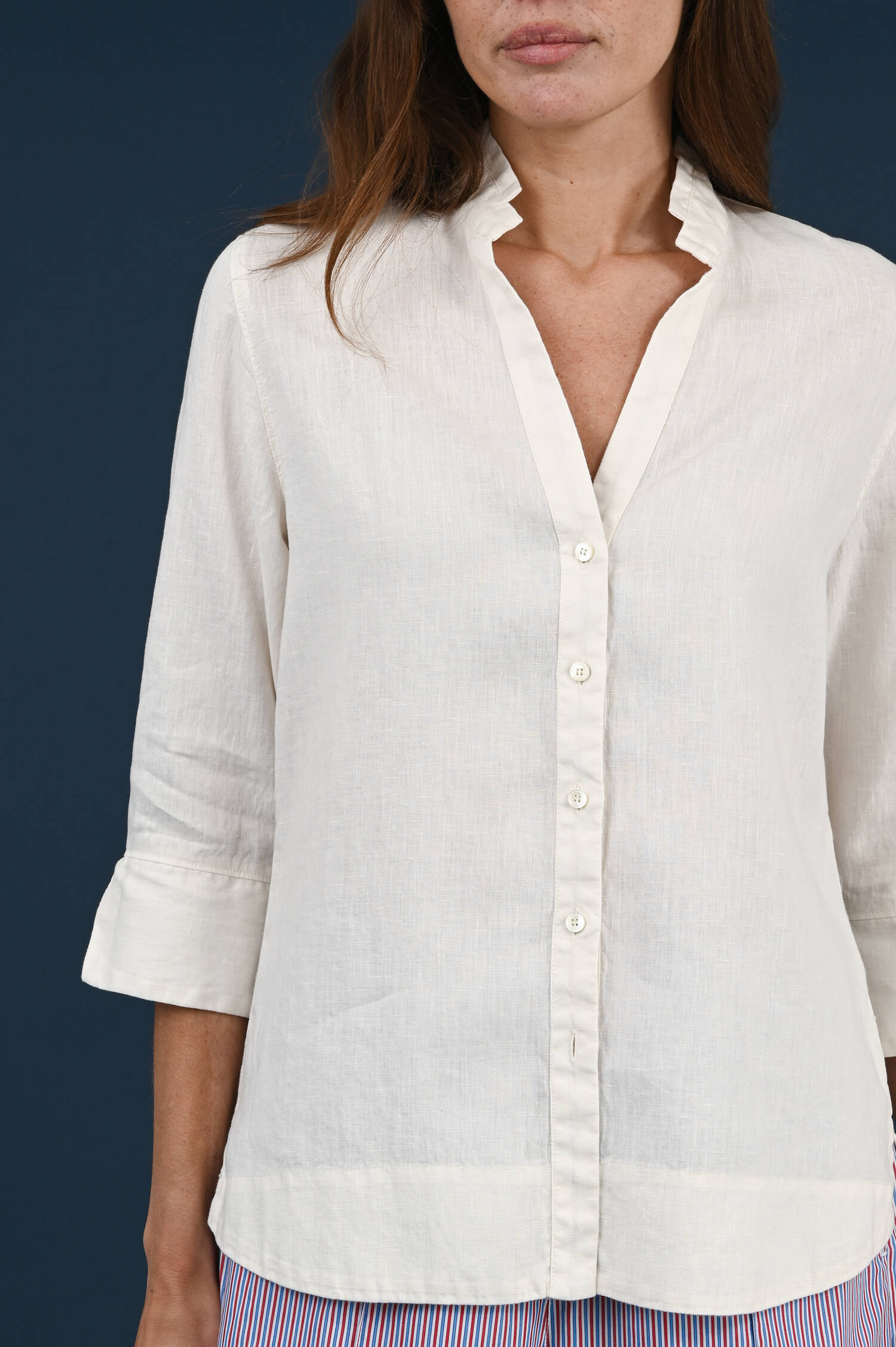 Leinenbluse mit V-Neck in Ivorybeige