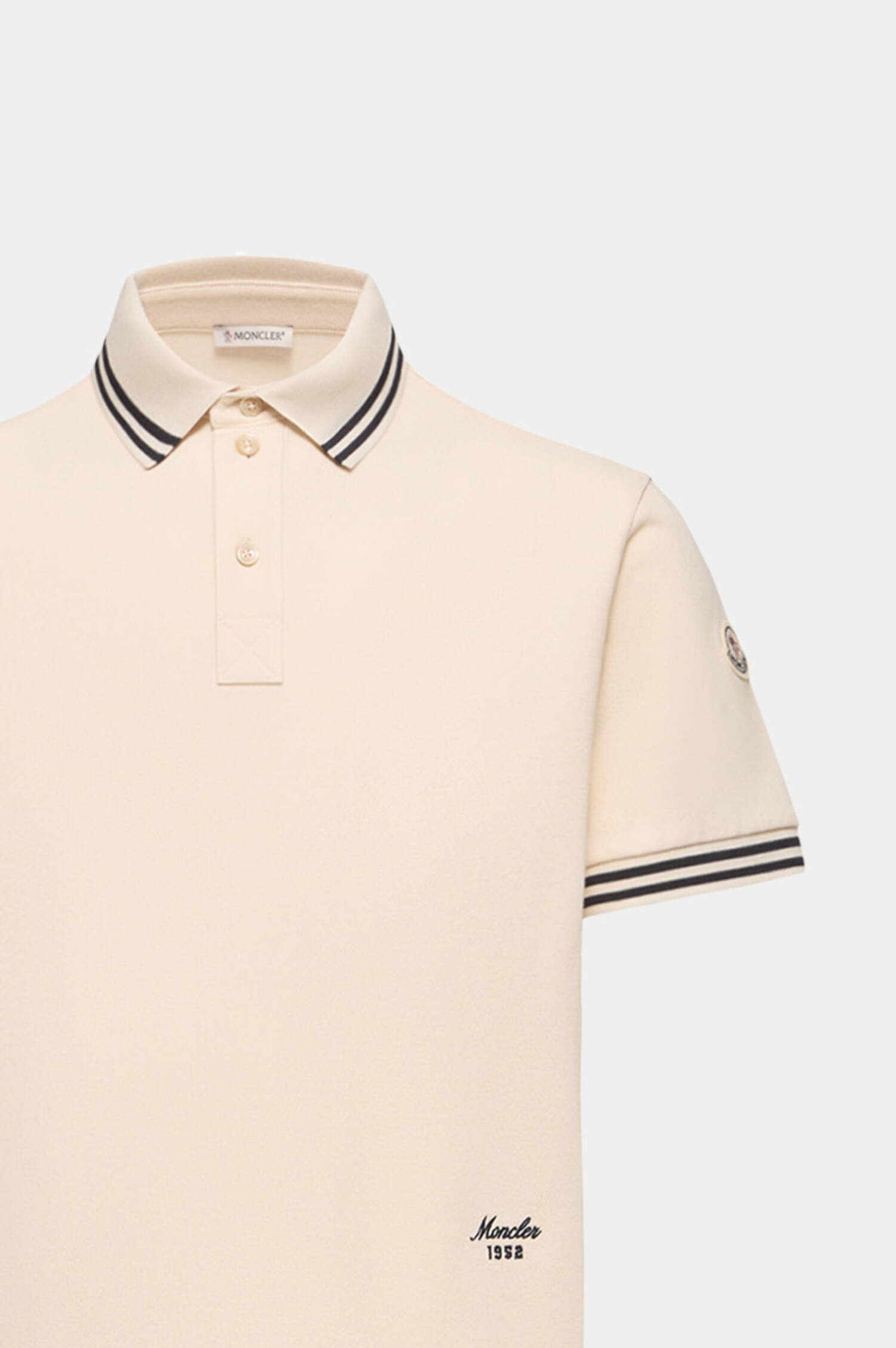 Poloshirt mit Streifakzenten in Creme Poloshirt mit Streifakzenten in Creme