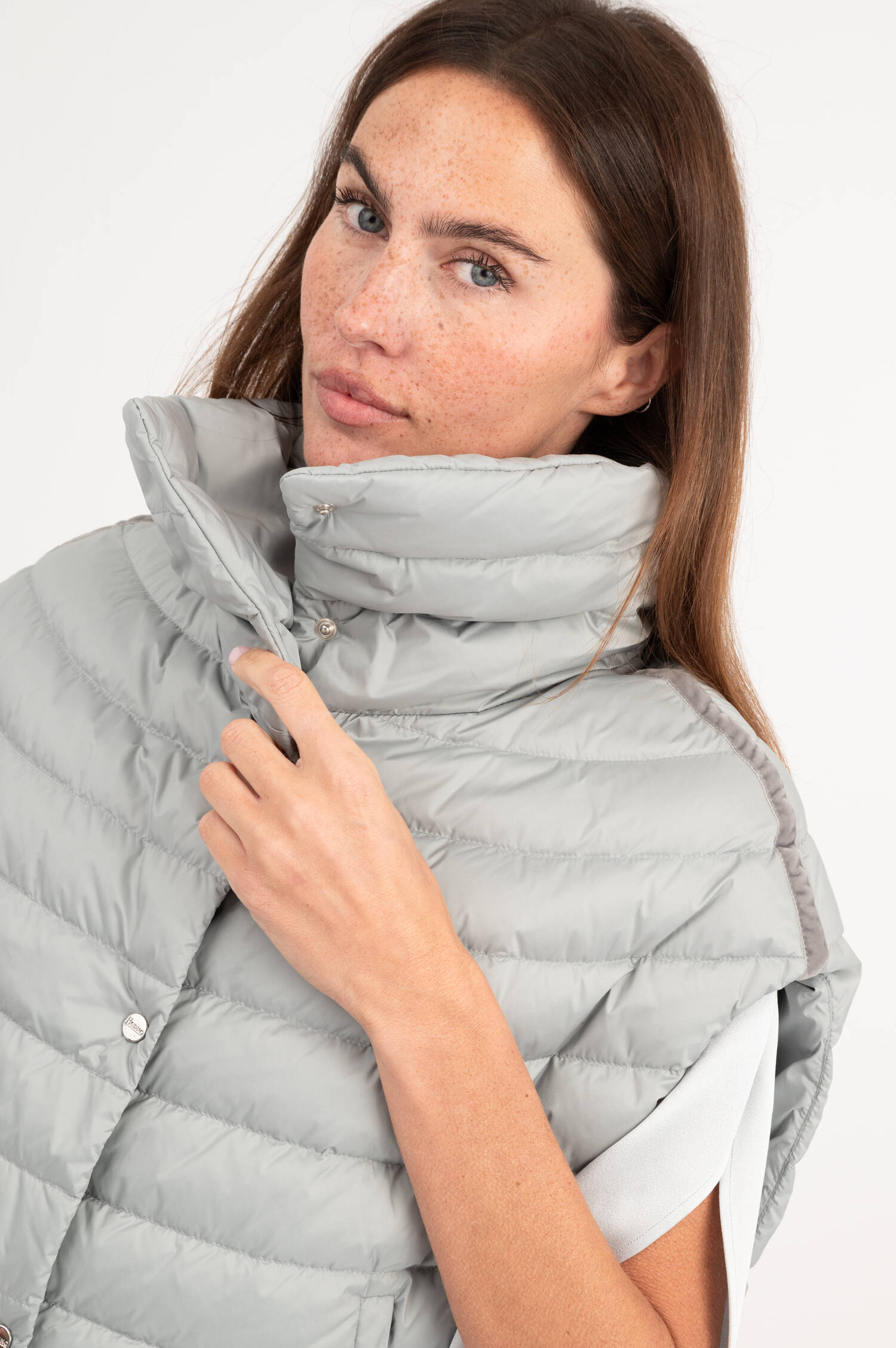 Daunengilet in Graublau Daunengilet in Graublau