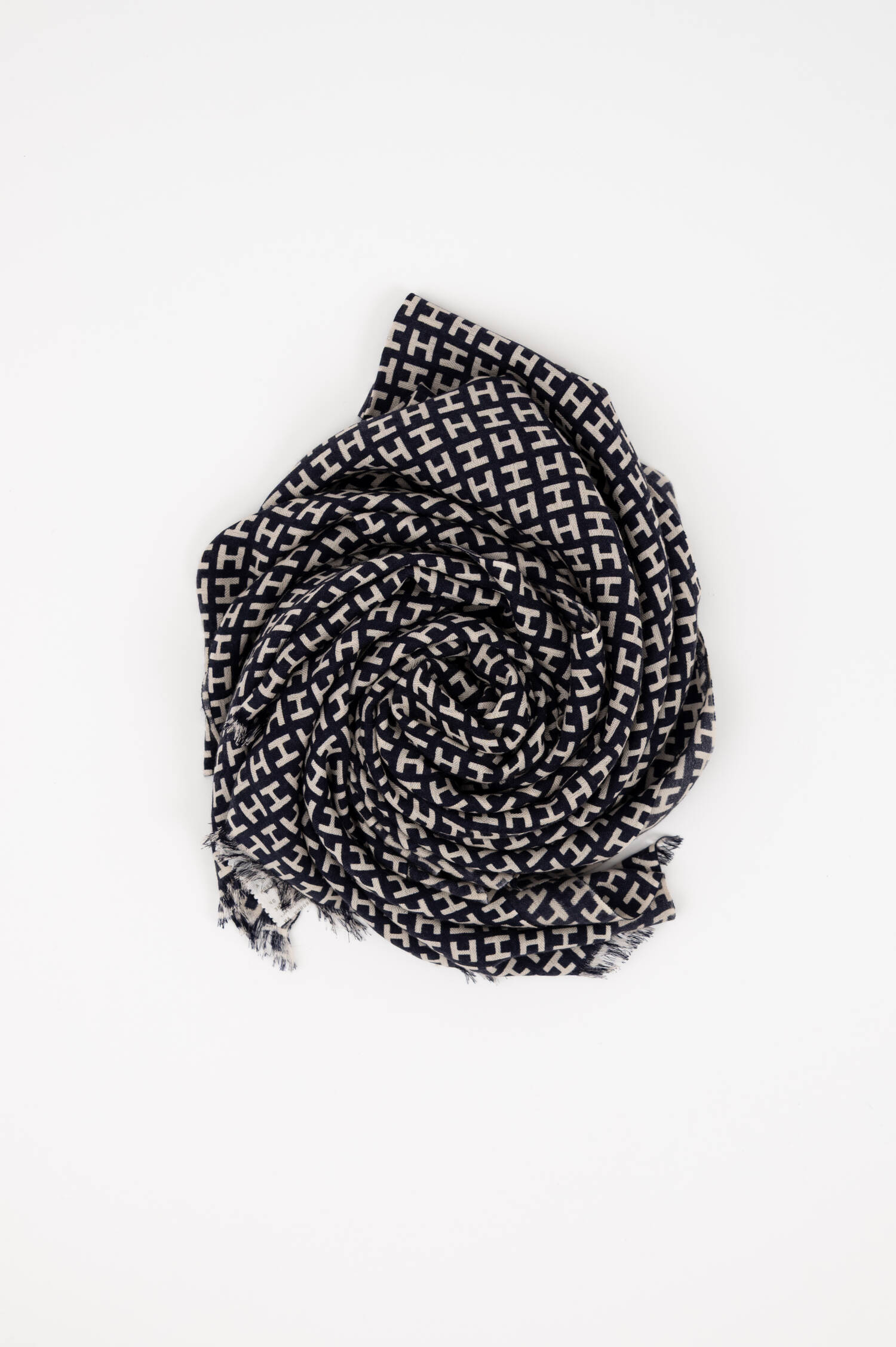 Cashmere-Seiden-Schal RADEGUNDE-CS in Navy Cashmere-Seiden-Schal RADEGUNDE-CS in Navy