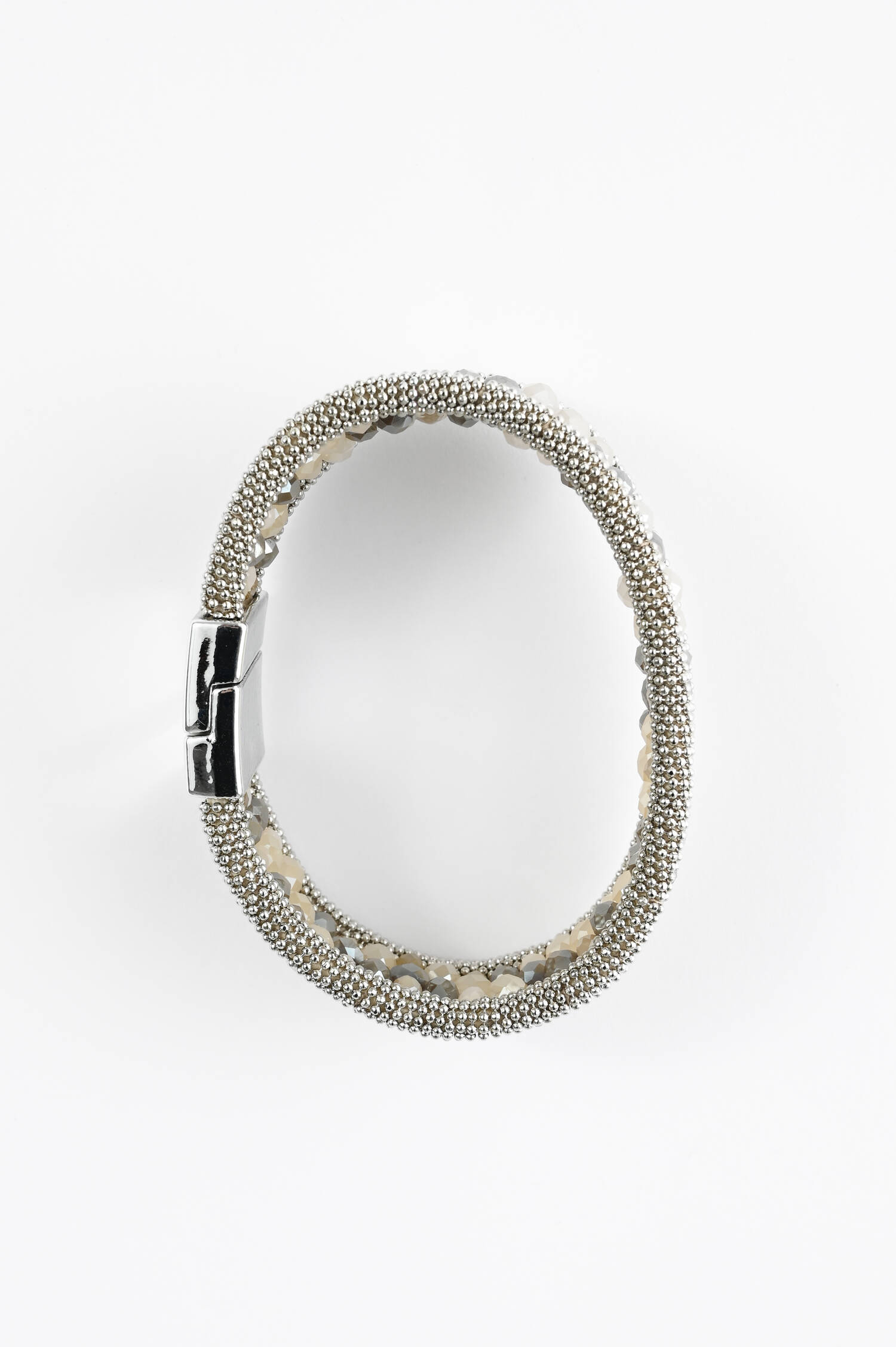 Mehrreihiges Perlenarmband in Opal White Mehrreihiges Perlenarmband in Opal White