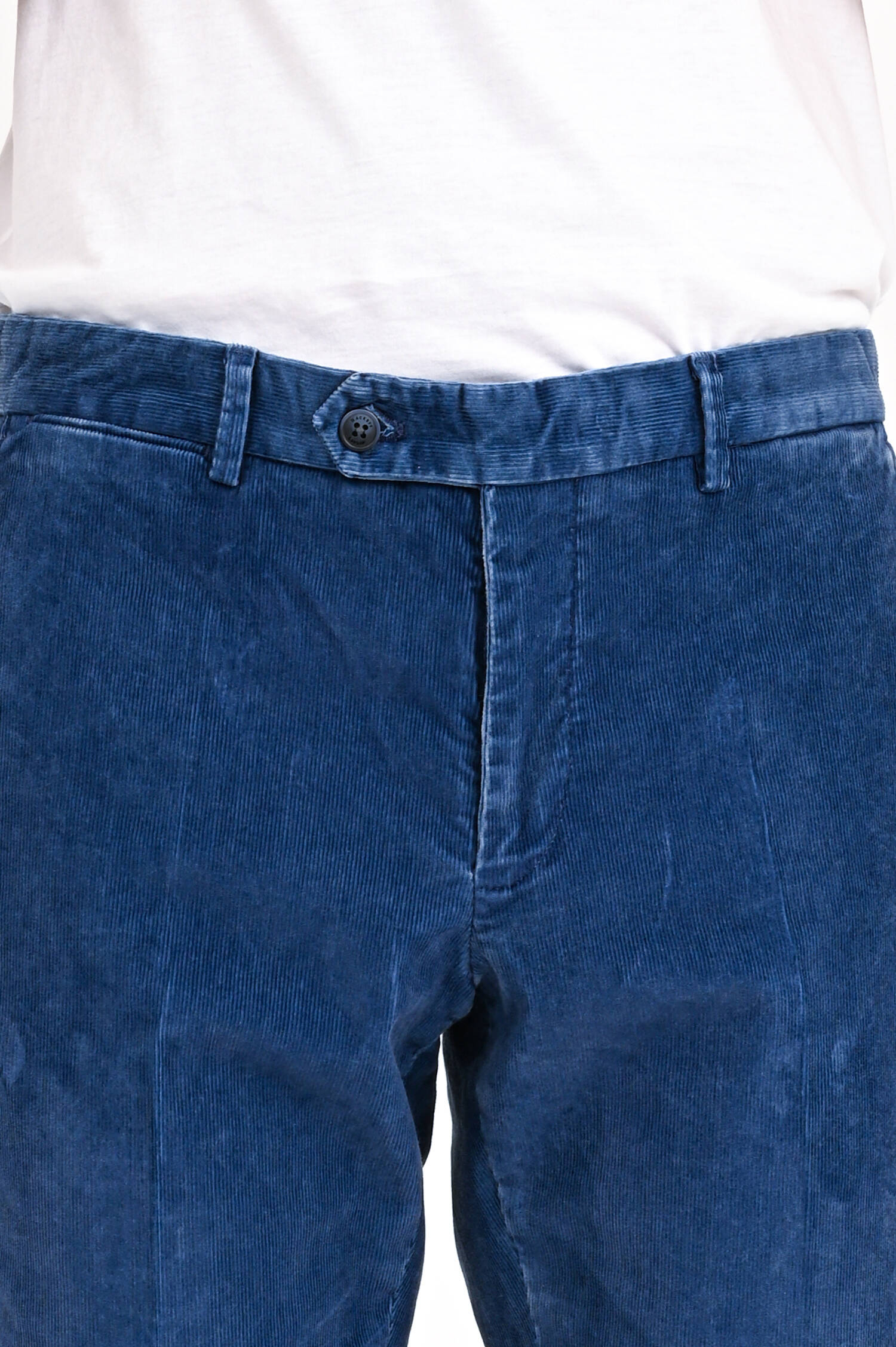 Cord Chino in Navy