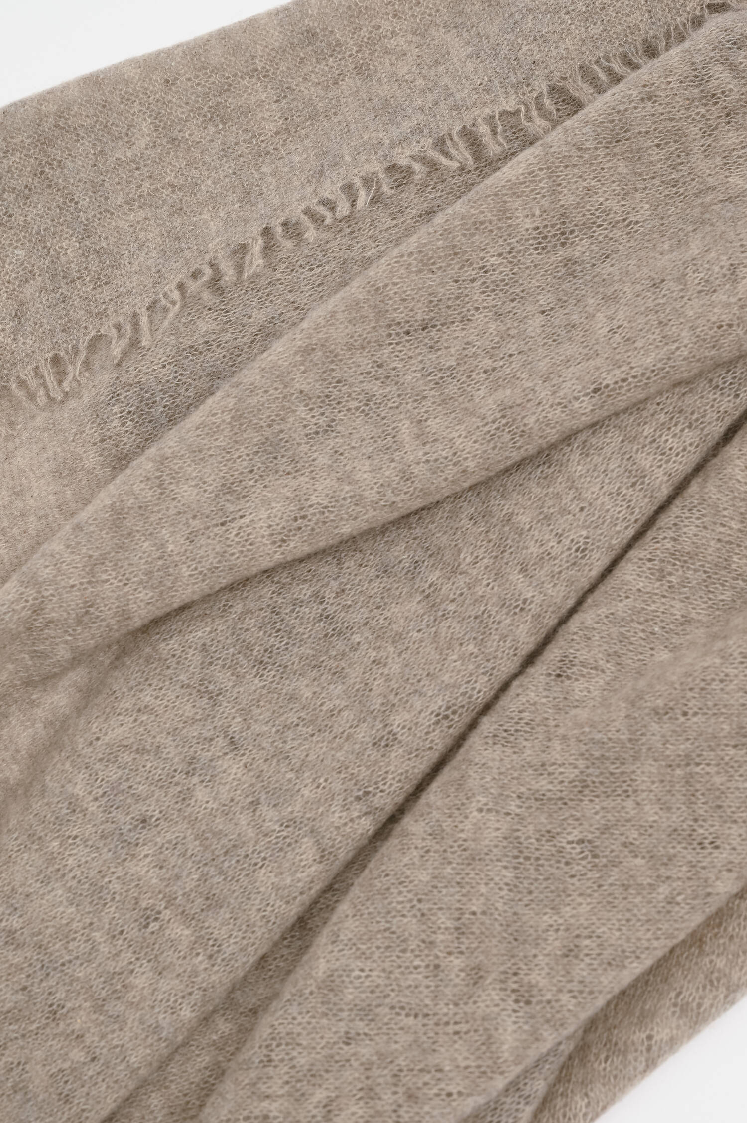 Schal mit Fransenkante aus Cashmere in Taupe