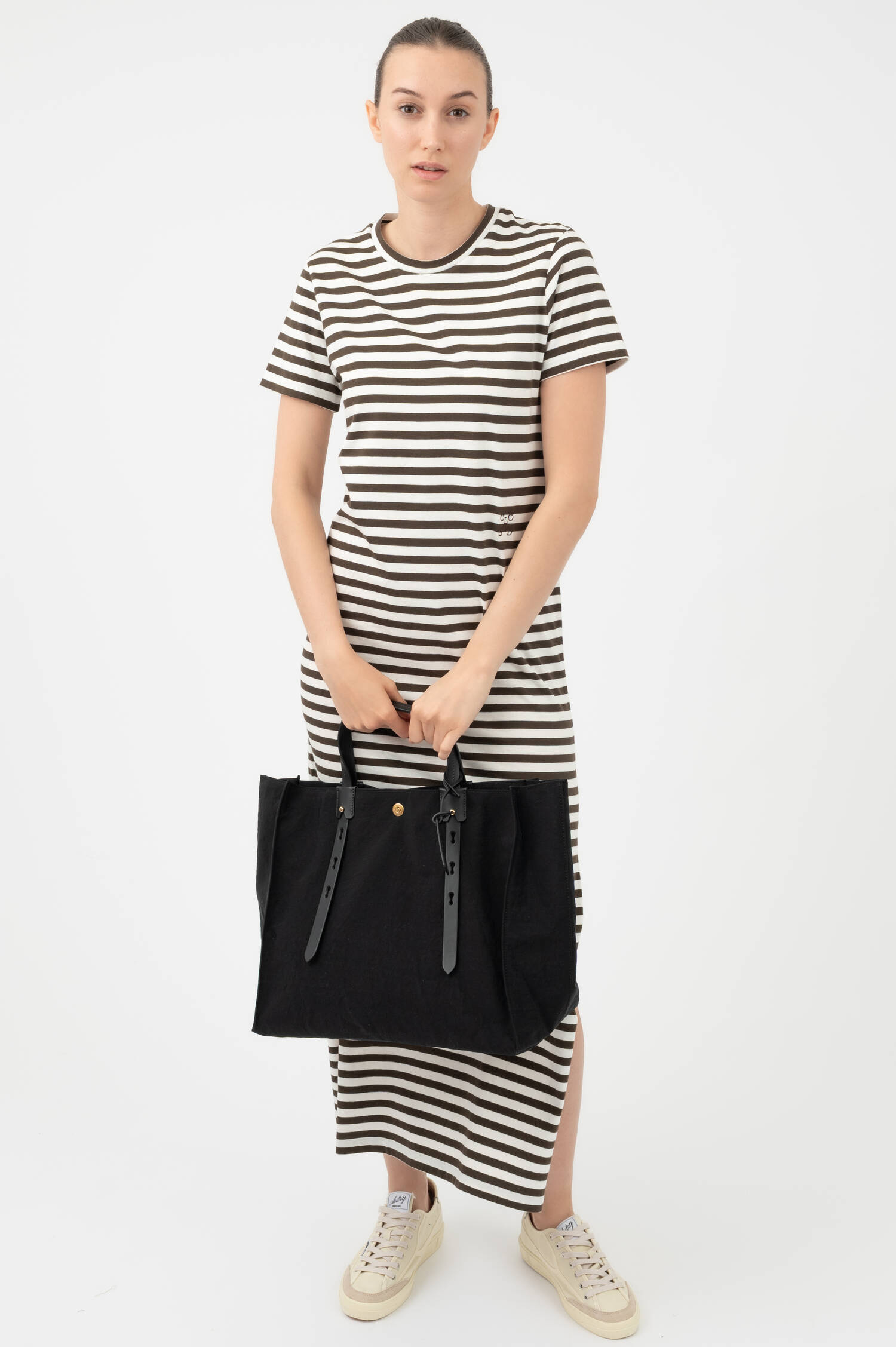 Tasche EDGE TOTE 42 in Schwarz Tasche EDGE TOTE 42 in Schwarz