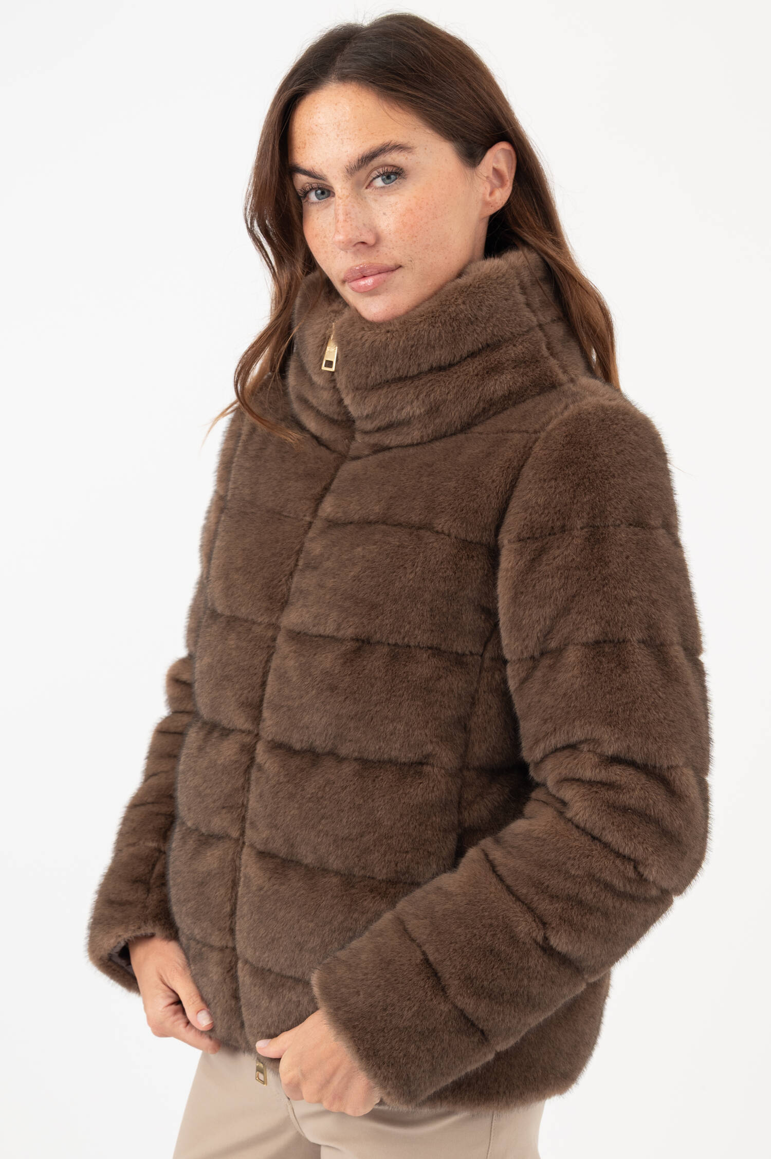 Faux-Fur-Daunensteppjacke in Braun Faux-Fur-Daunensteppjacke in Braun