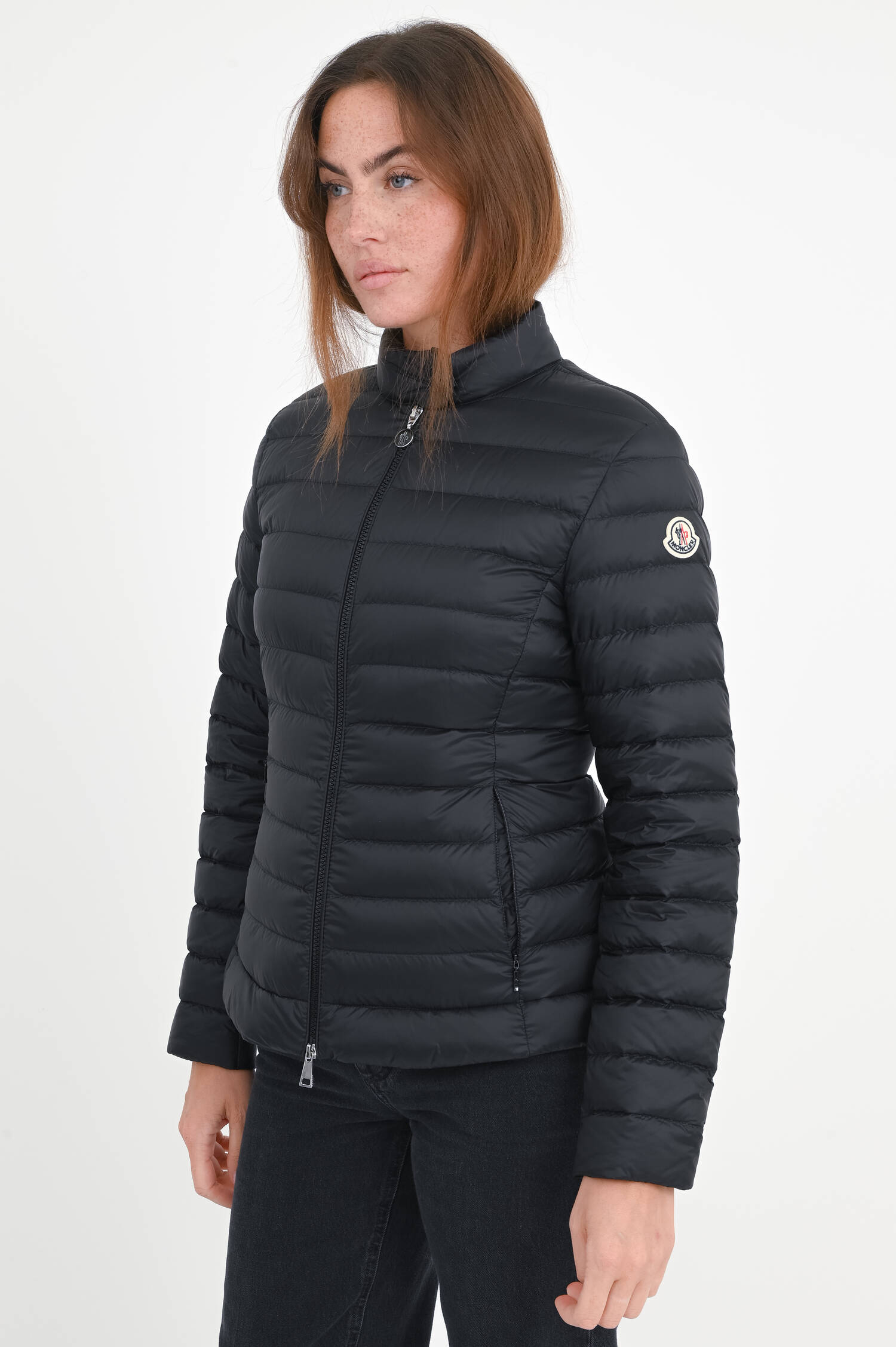 Taillierte Daunenjacke IGELLE in Schwarz