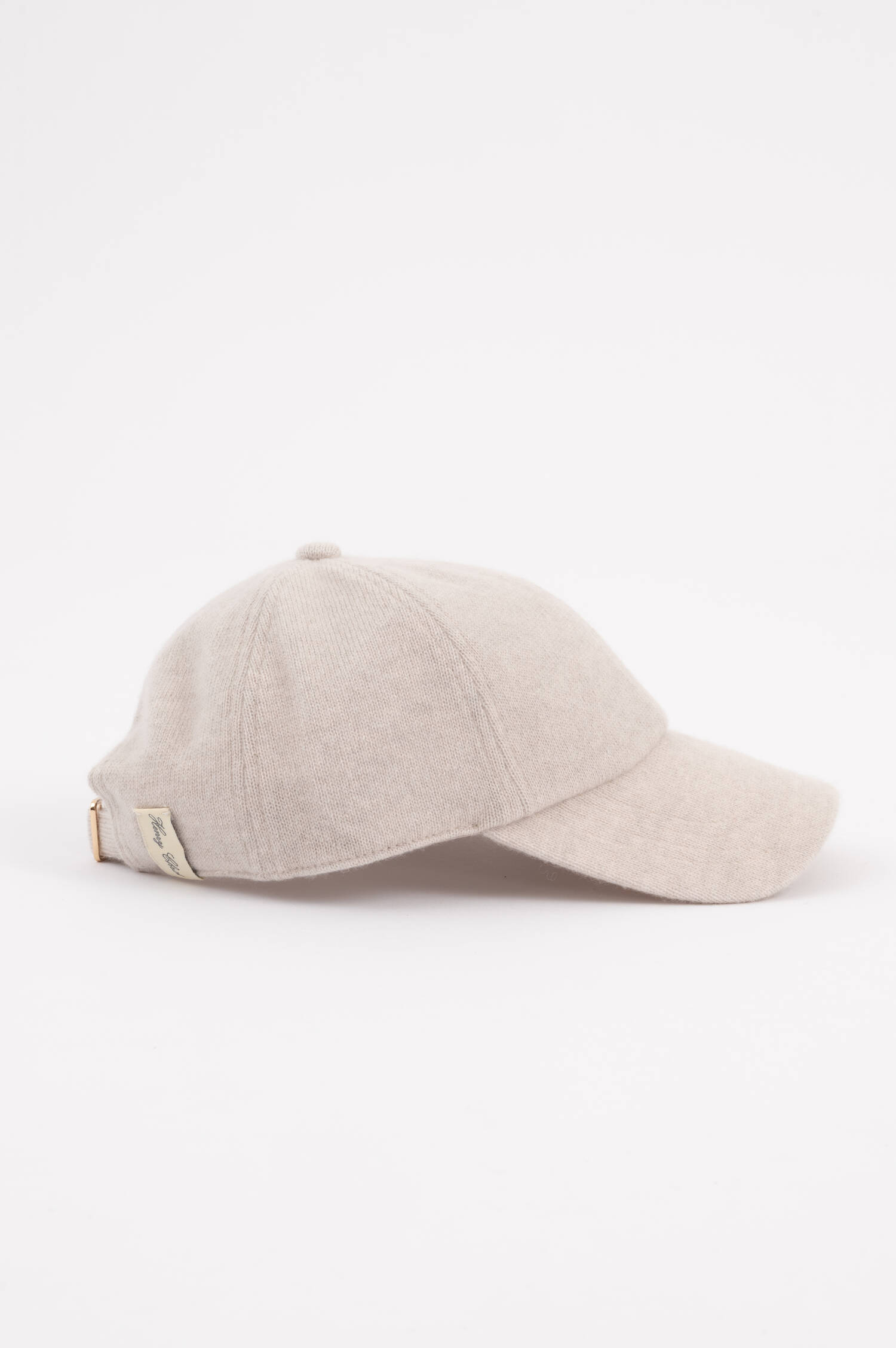 Cashmere Basecap in Creme Cashmere Basecap in Creme