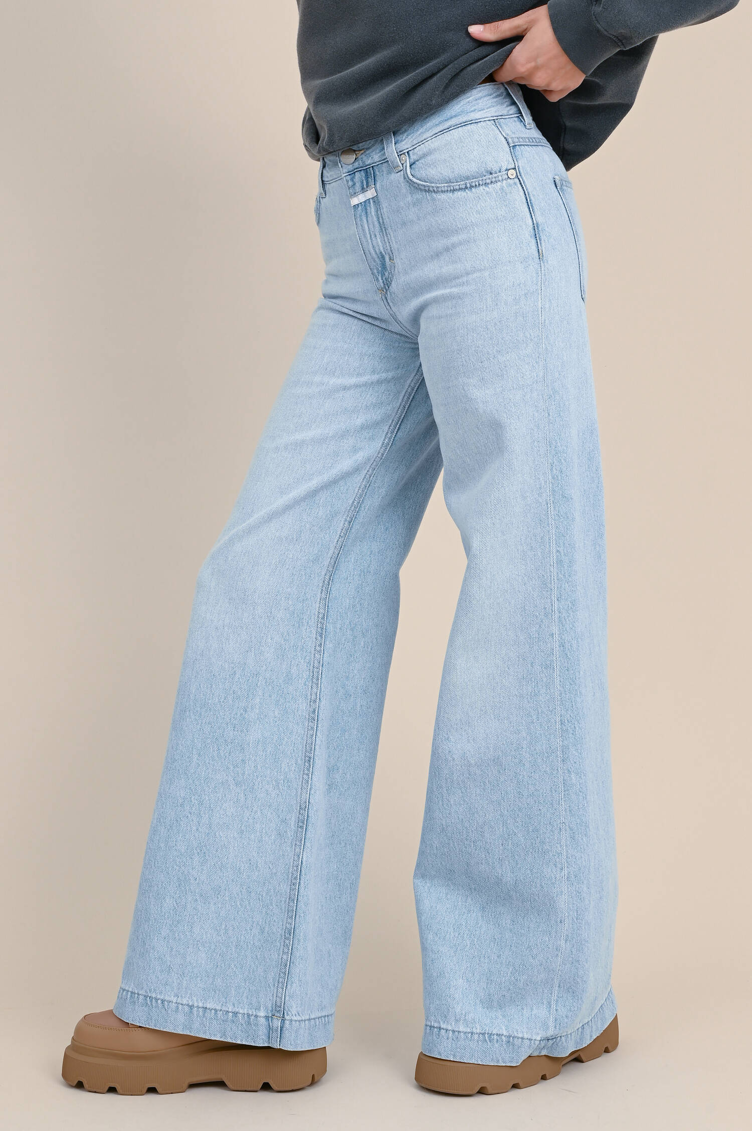 Flared Jeans GLOW UP in Hellblau Flared Jeans GLOW UP in Hellblau