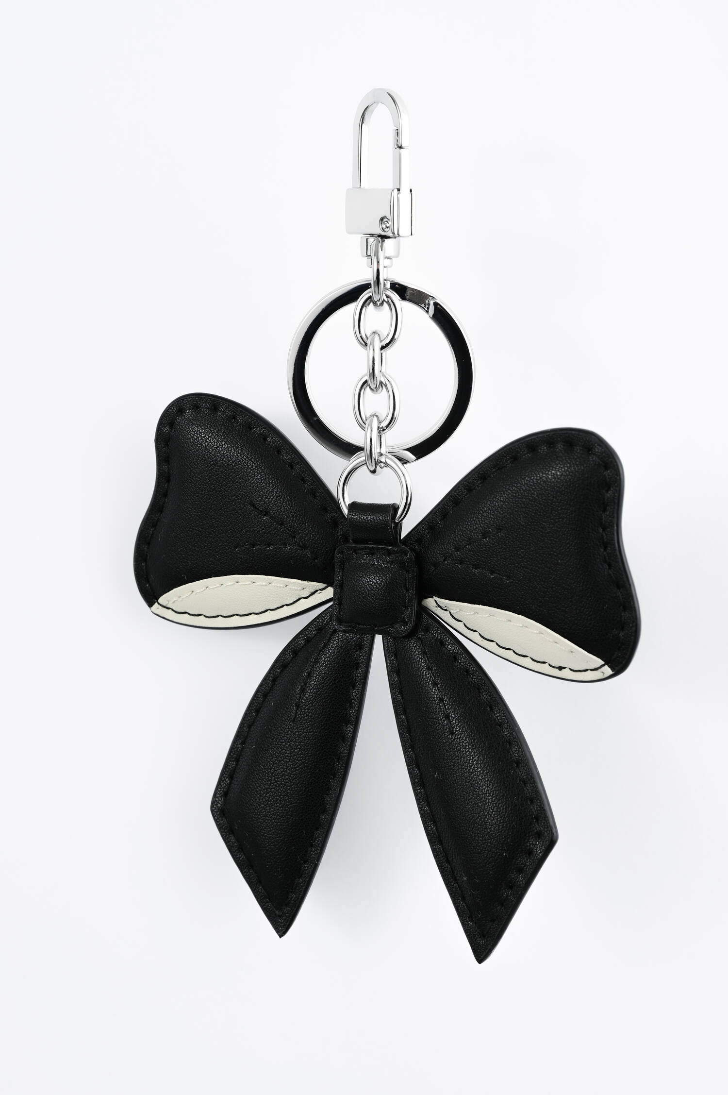 Schleifen-Taschenanhänger in Schwarz Schleifen-Taschenanhänger in Schwarz