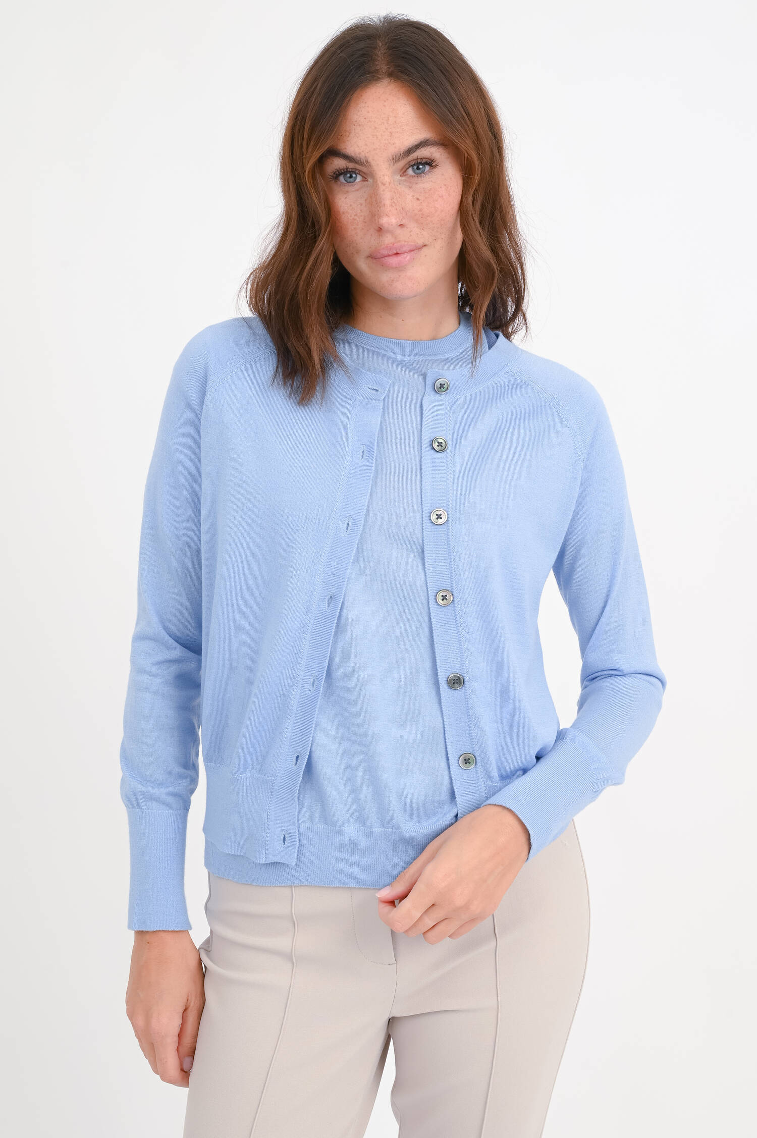 Strickweste aus Woll-Seide-Mix in Hellblau