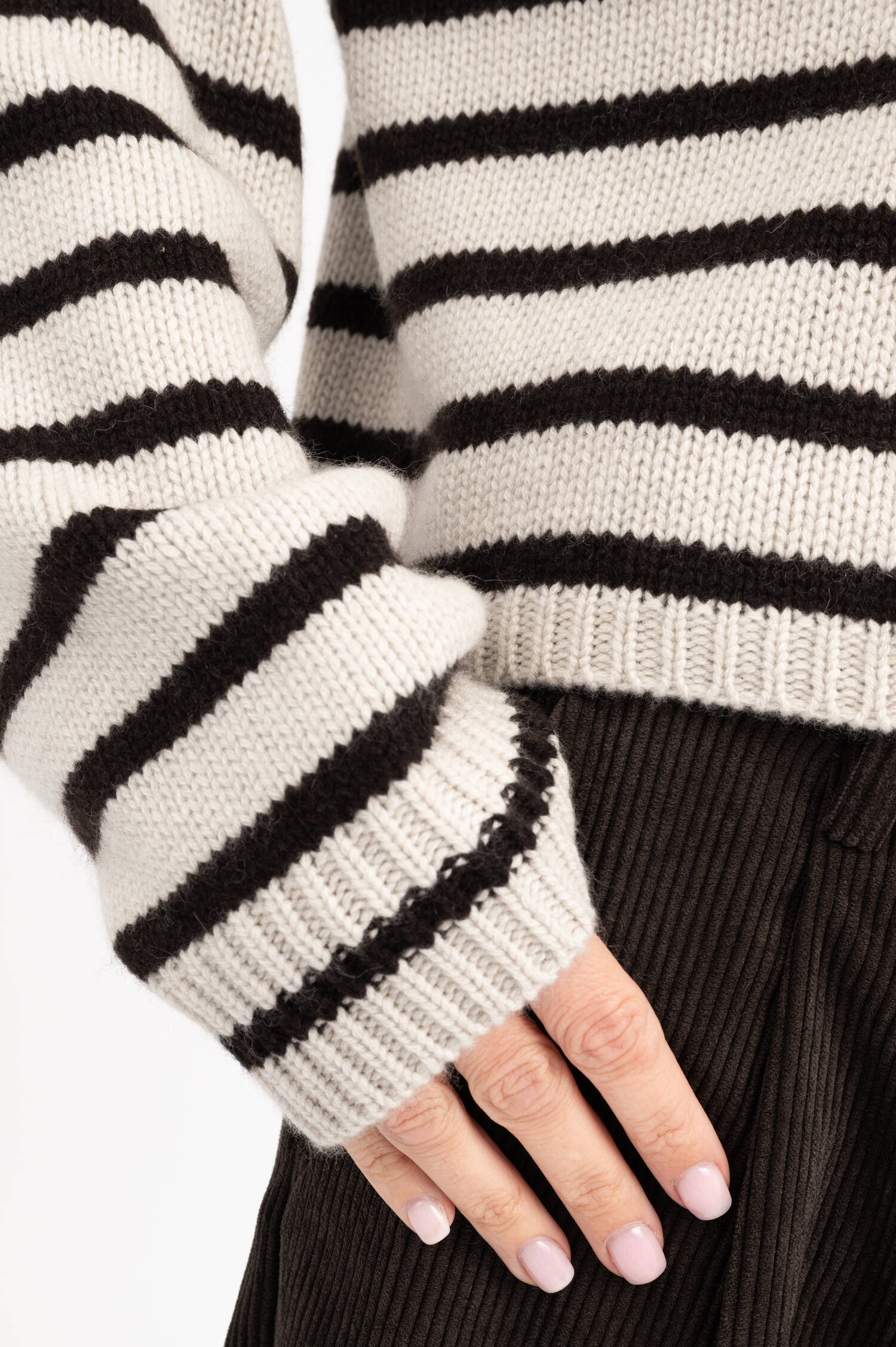 Rollkragen Cashmere-Pullover in Beige/Braun Rollkragen Cashmere-Pullover in Beige/Braun