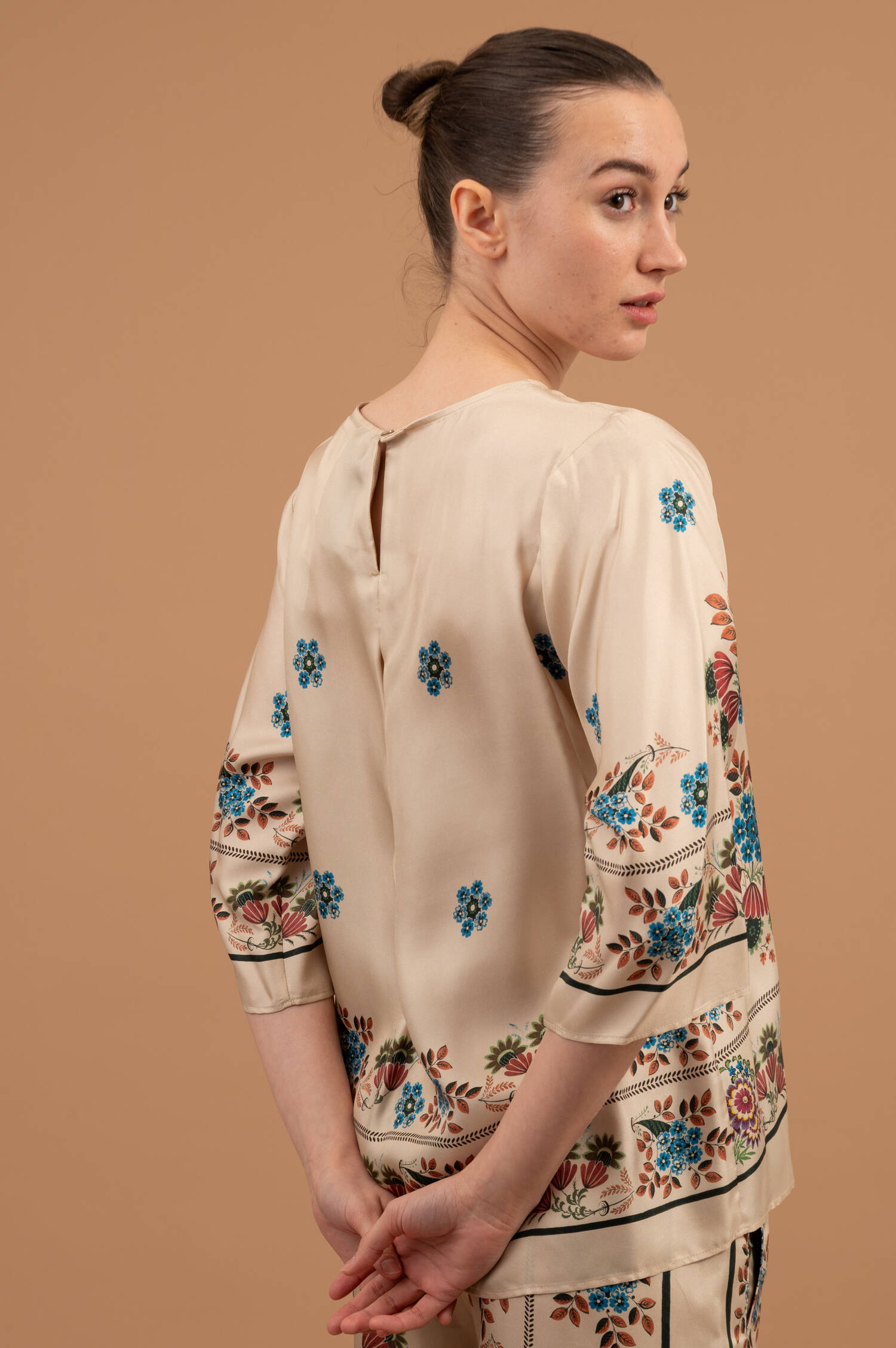 Seidentop SAMBA in Elfenbeinbeige