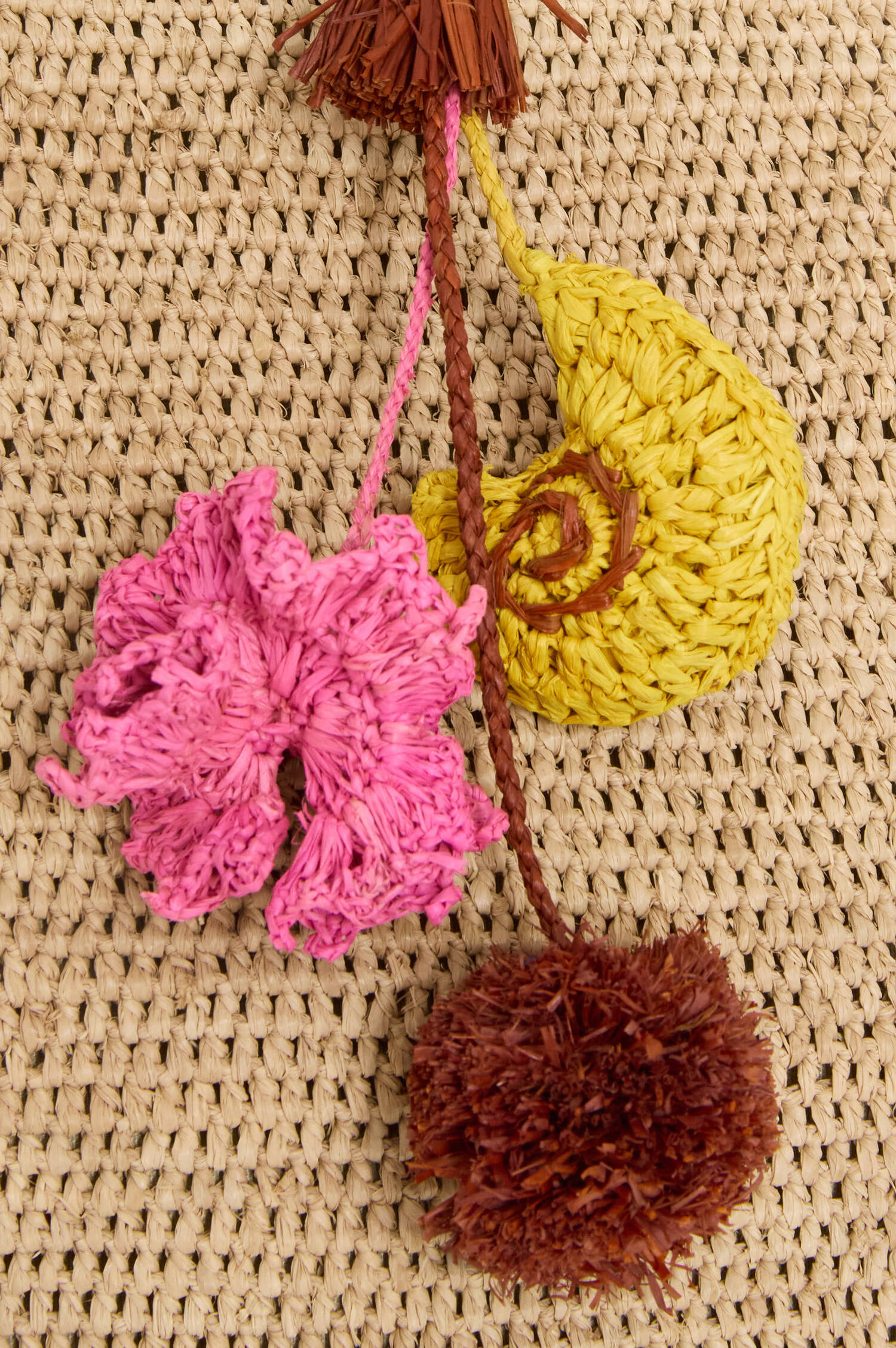 Anhänger BAG CHARM SHELL in Natur Anhänger BAG CHARM SHELL in Natur