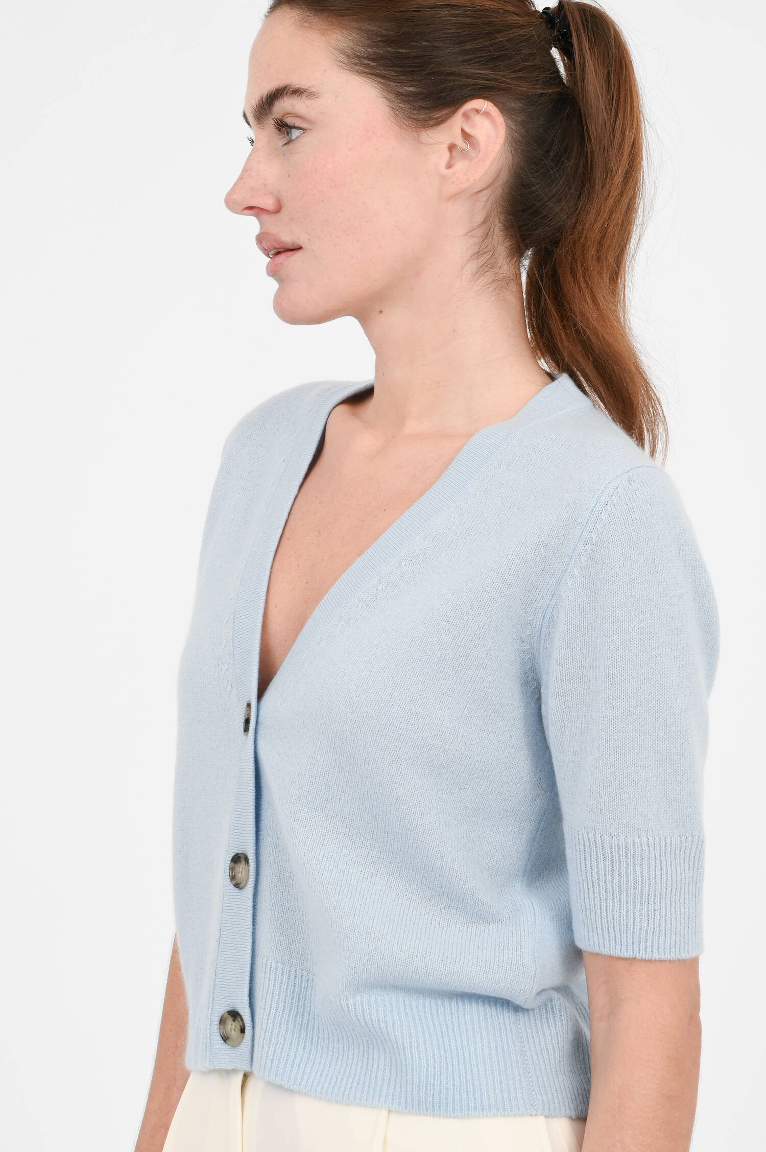 V-Ausschnitt Strickweste aus Cashmere in Blau V-Ausschnitt Strickweste aus Cashmere in Blau