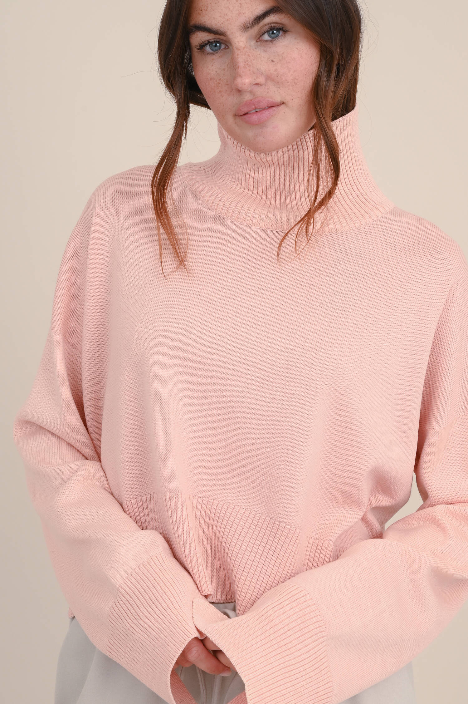 Pullover aus Merinowolle in Lachsrosa Pullover aus Merinowolle in Lachsrosa