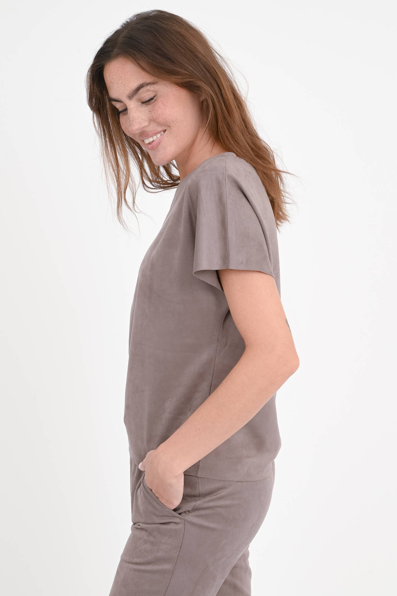 Boxy Shirt aus Velourleder Imitat in Cacao
