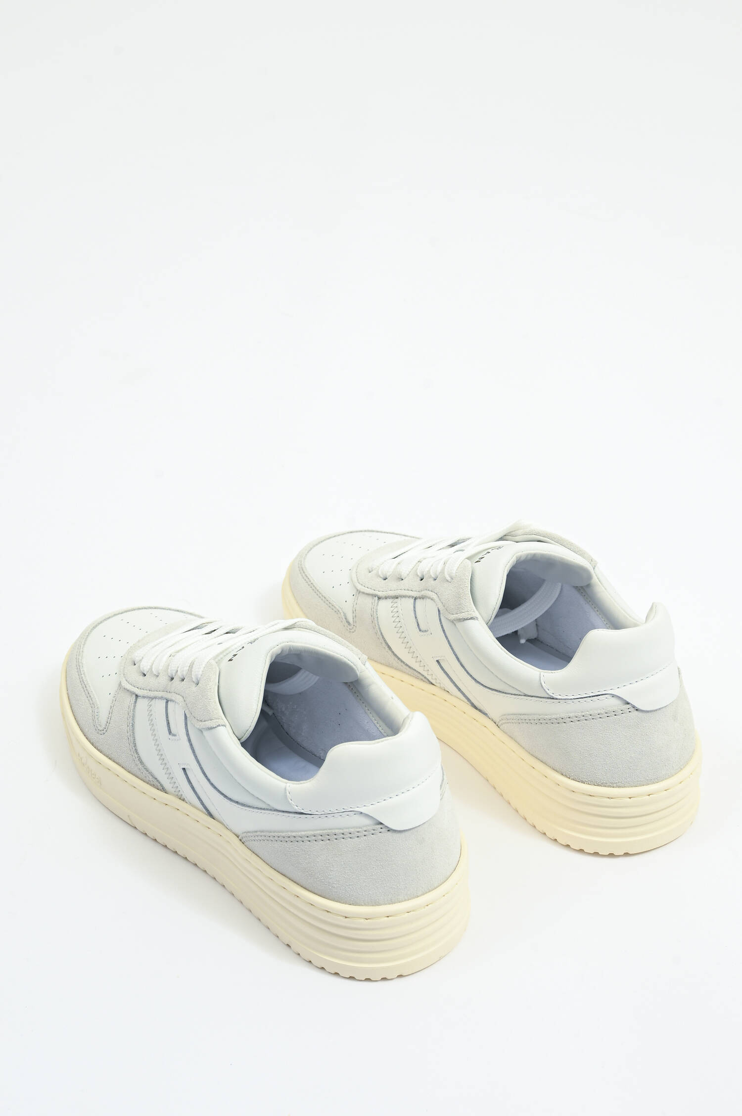 Sneaker ALLACCIATO in Bianco/Beige