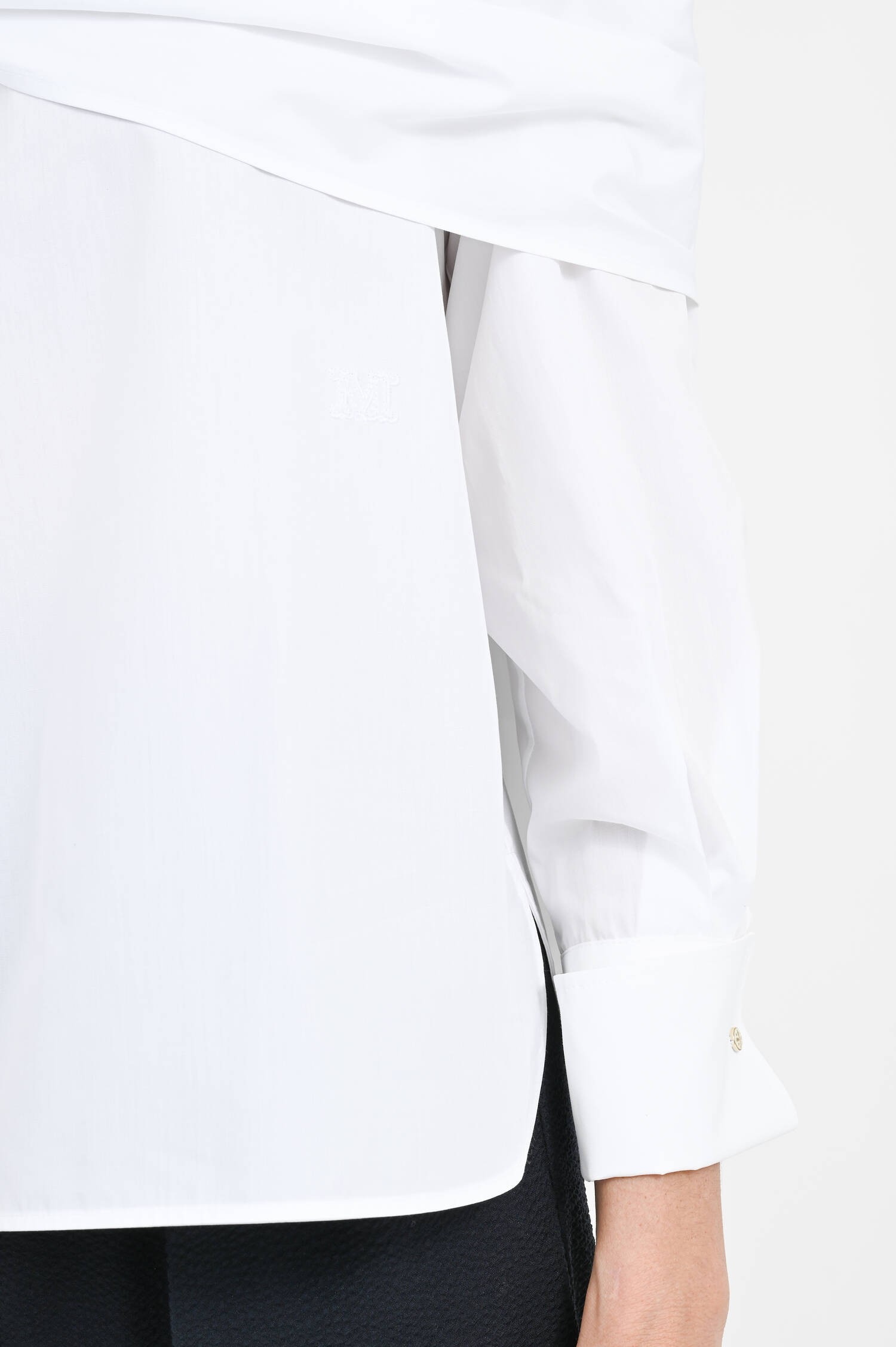 Bluse CURVONE mit großer Schleife in Weiß Bluse CURVONE mit großer Schleife in Weiß