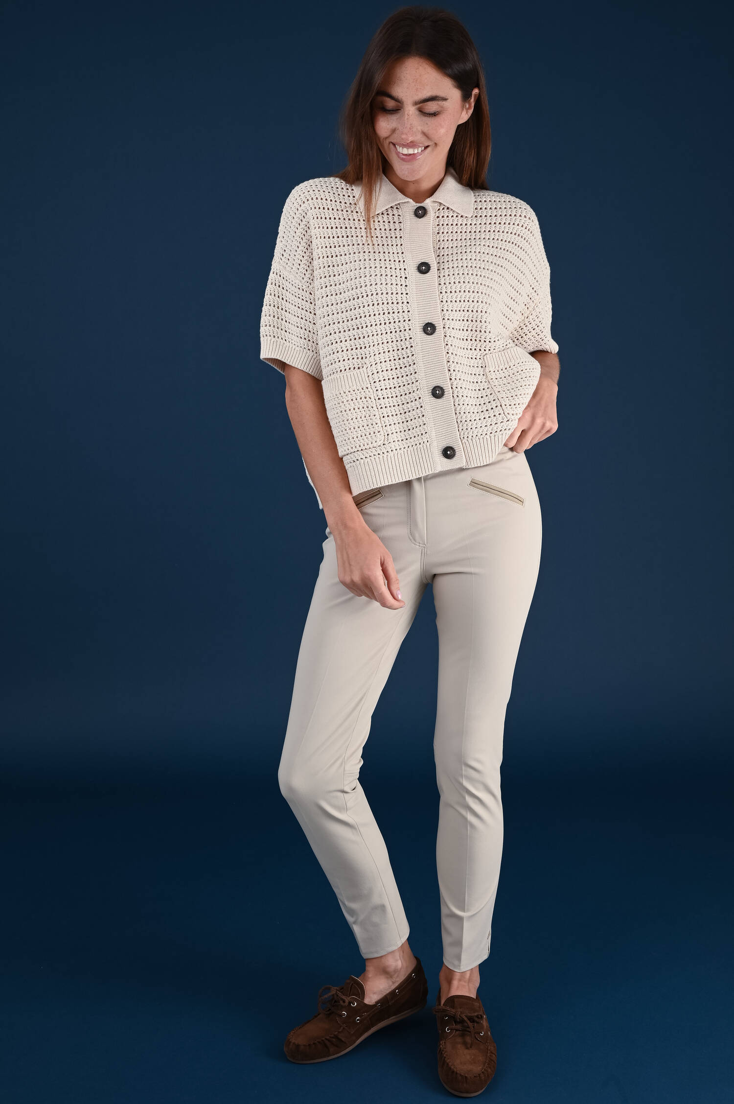 Lochstrickweste mit Kurzarm in Ivorybeige