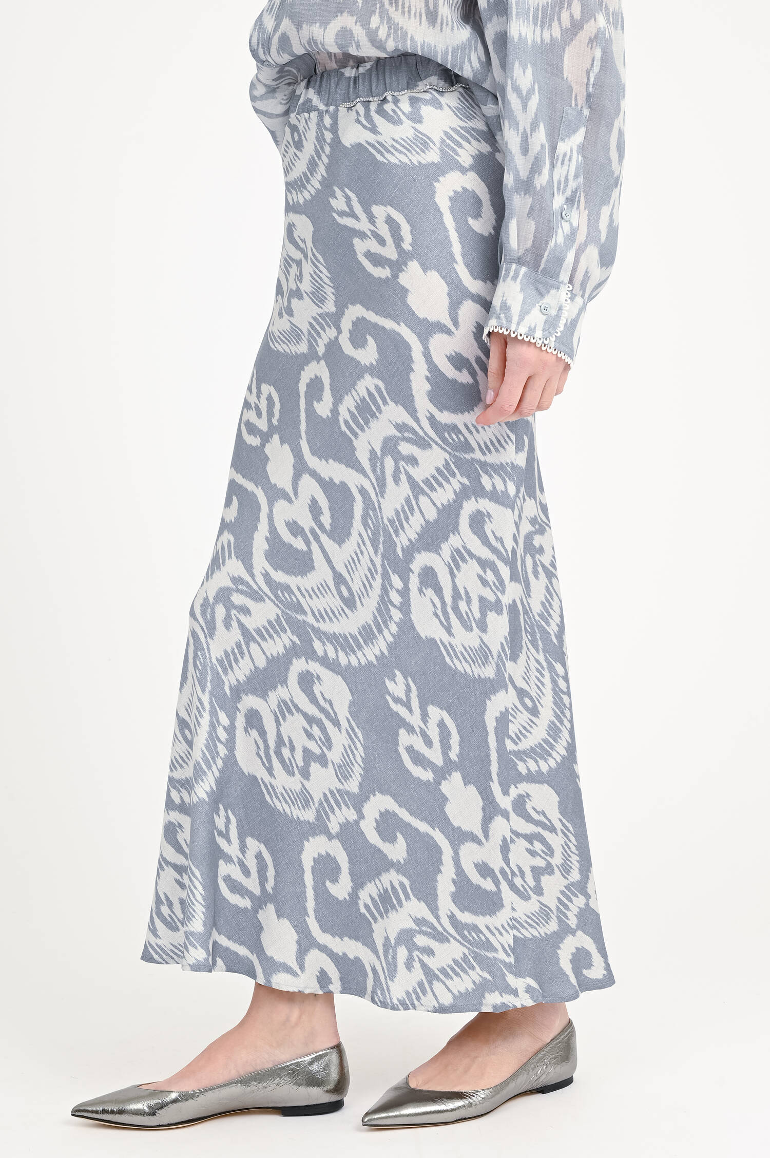 Gemusterter Maxi-Slip-Rock in Ikat Azul 