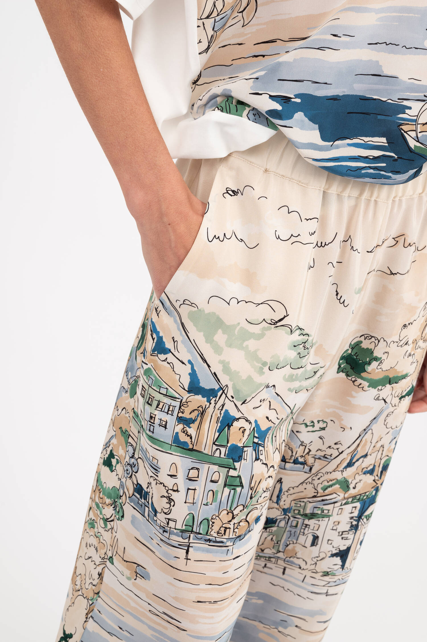 Seiden-Culotte CURVA mit Print in Creme Seiden-Culotte CURVA mit Print in Creme