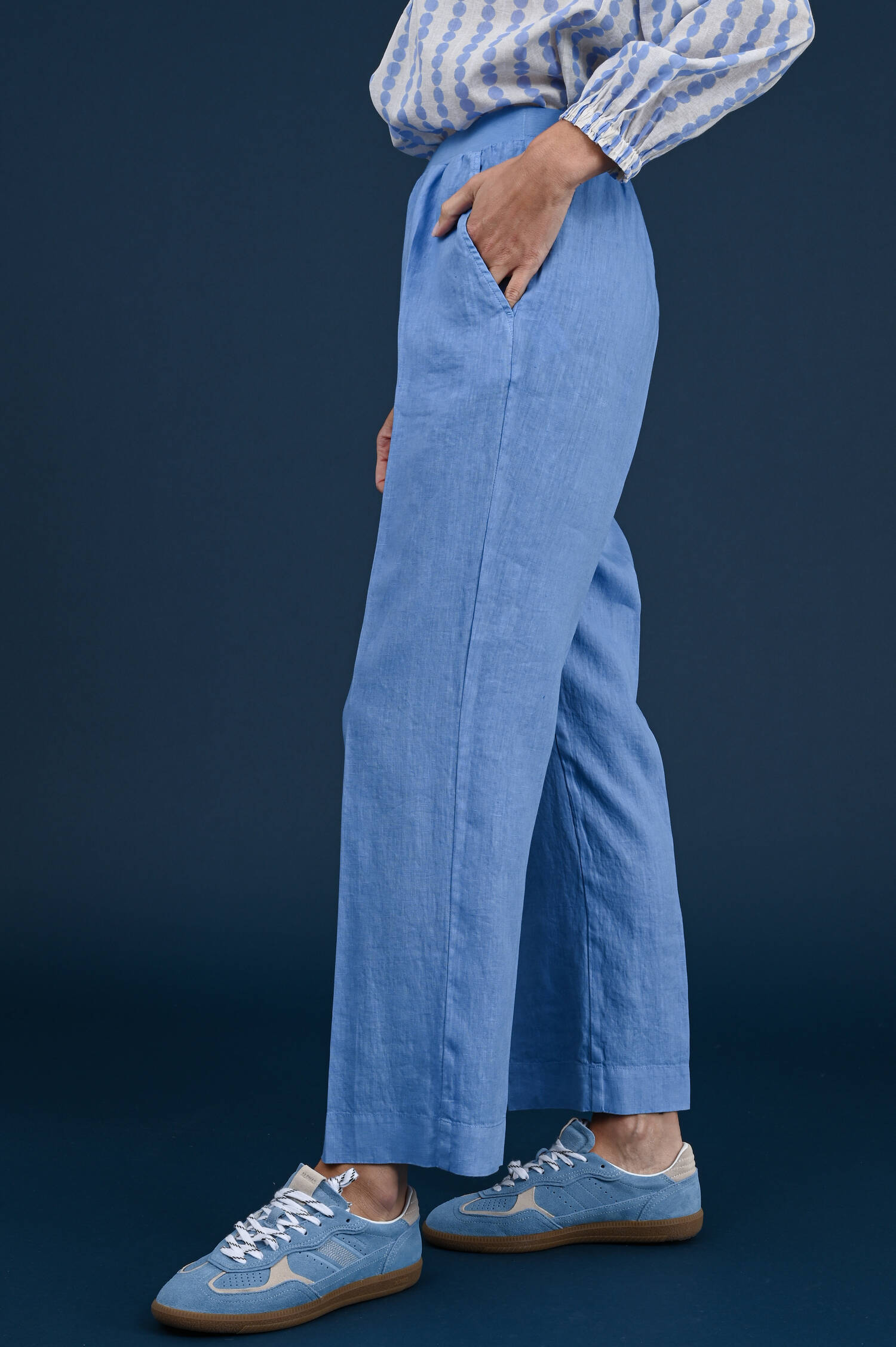 Schlupfhose aus Leinenmix in Cornflowerblau