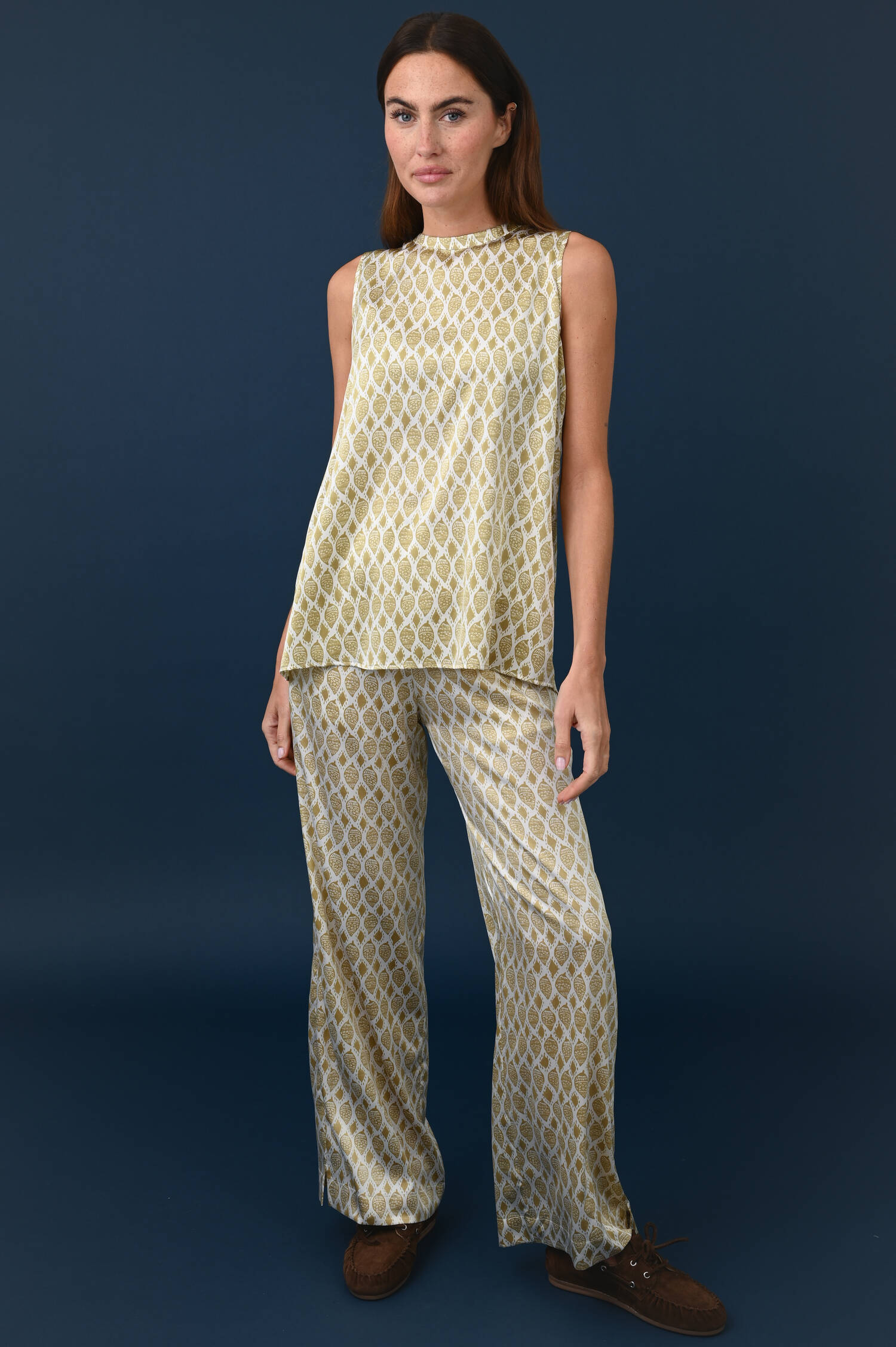 Ärmelloses Top FELANA in Grün gemustert