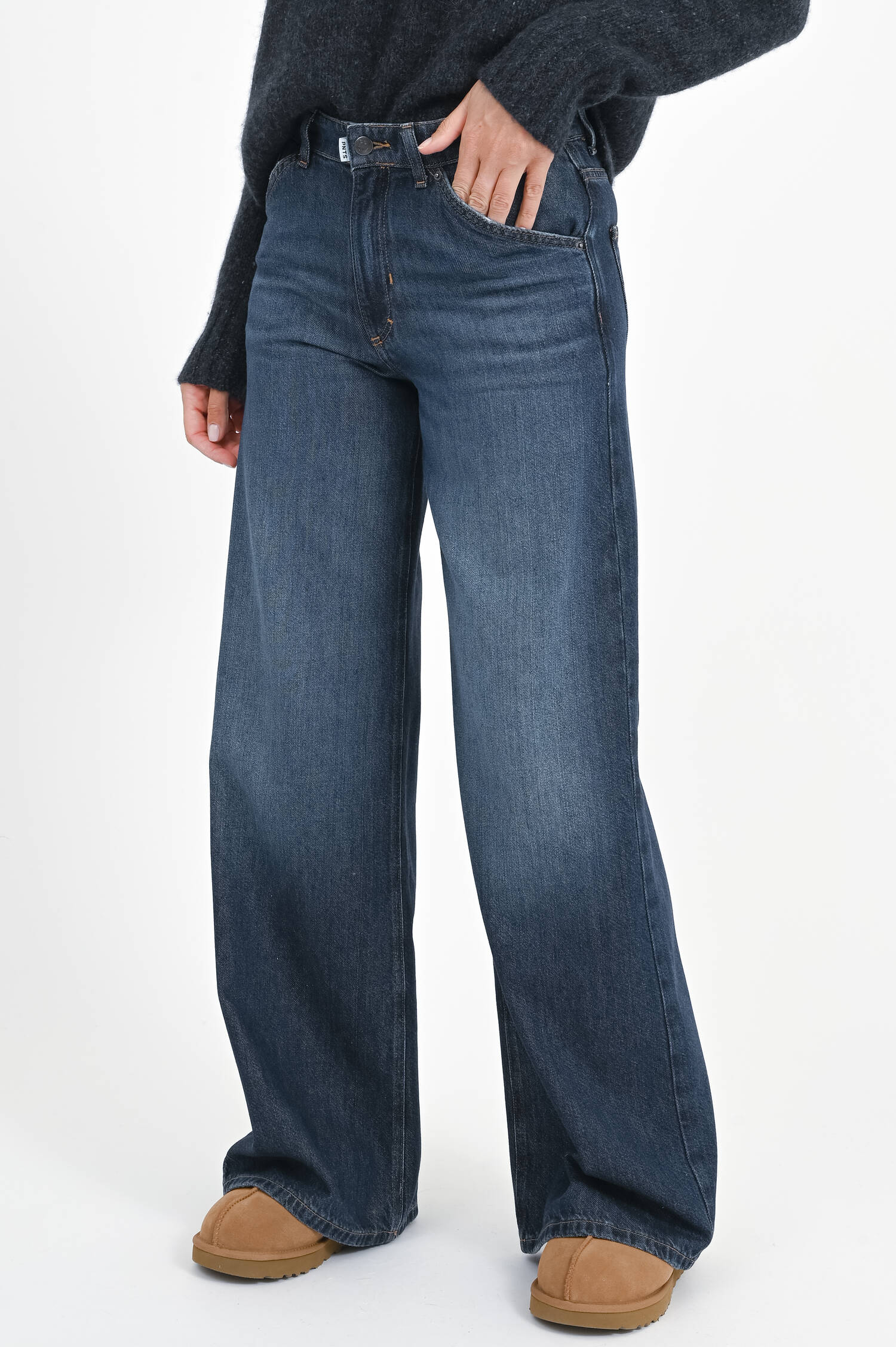 Wide Leg Denim THE RAVER in Dark Blue Wide Leg Denim THE RAVER in Dark Blue