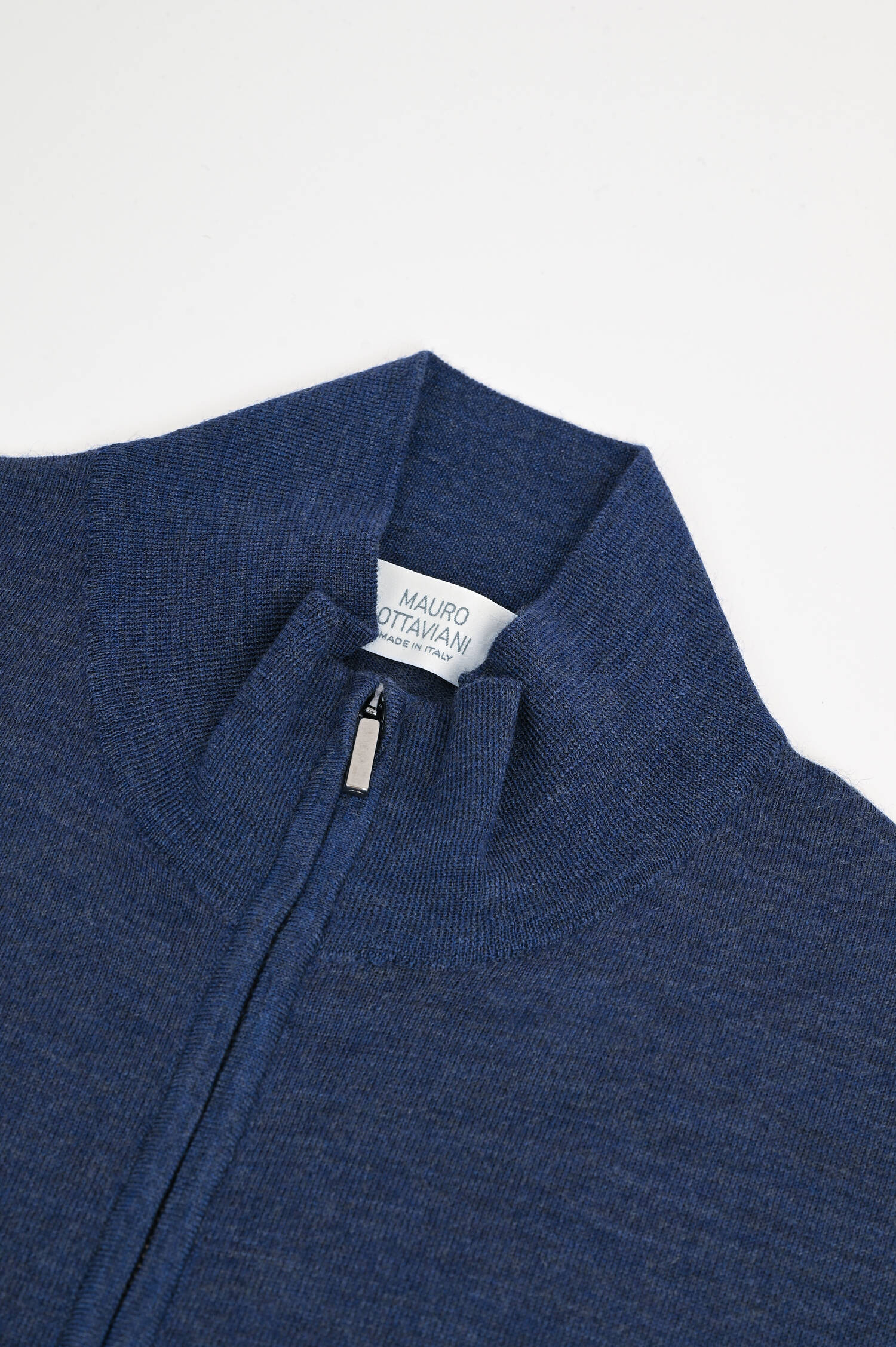 Feinstrick-Jacke aus Wolle in Dunkelblau