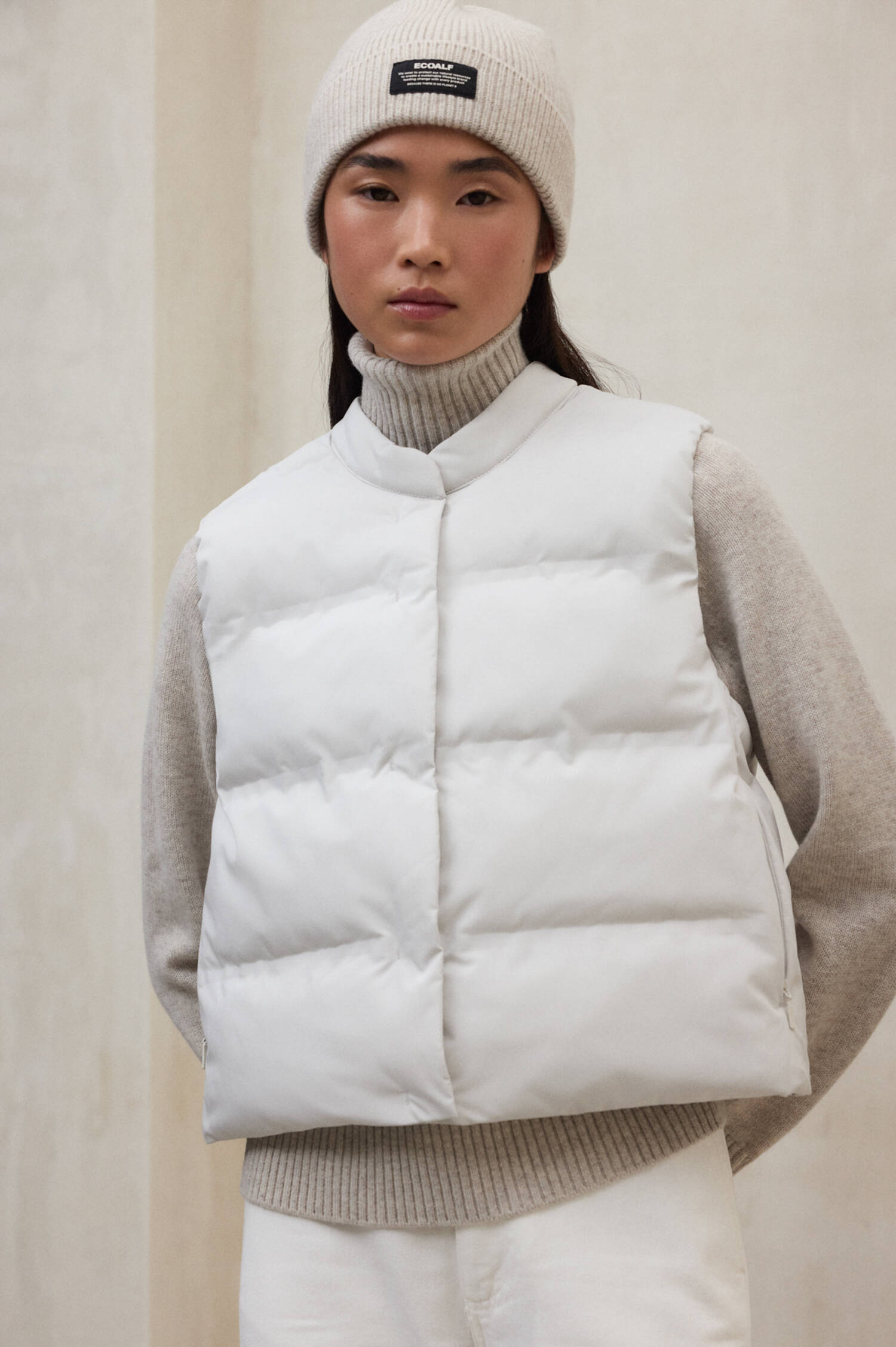 Einfärbiges Gilet in Bone