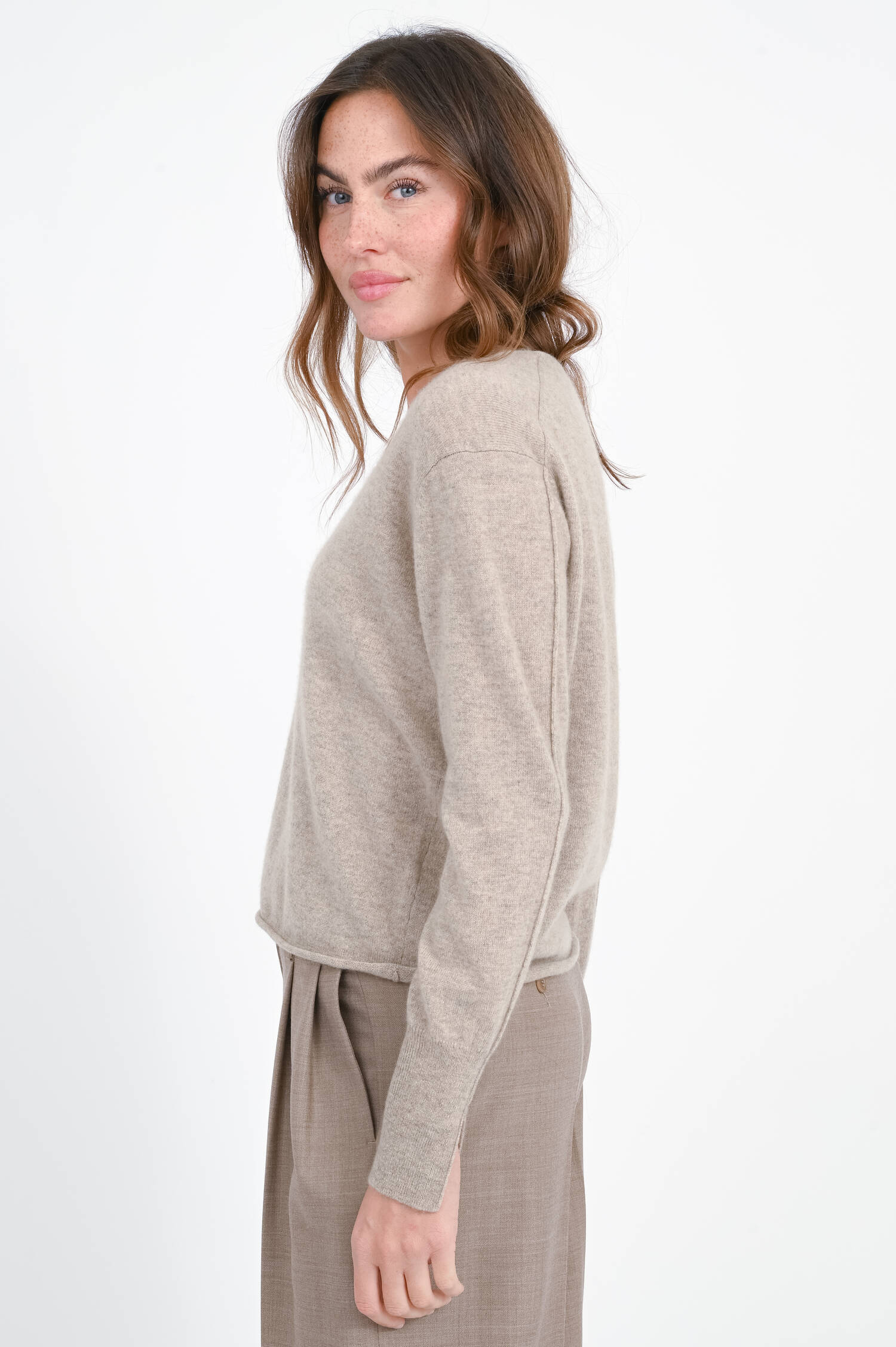 Cashmere-Pullover mit V-Neck in Grayscale