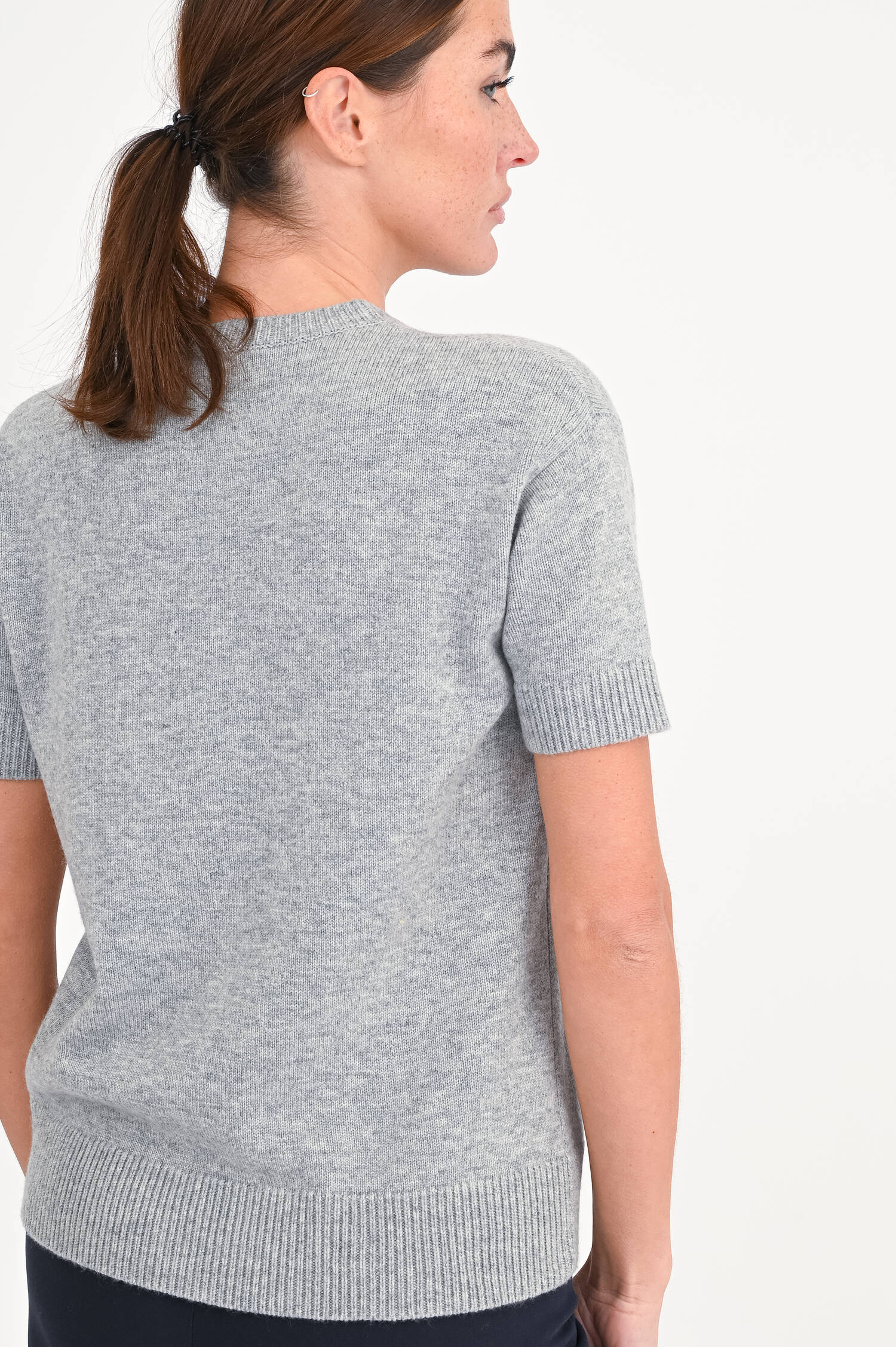 Kurzarm-Woll-Pullover FELICIA in Grau