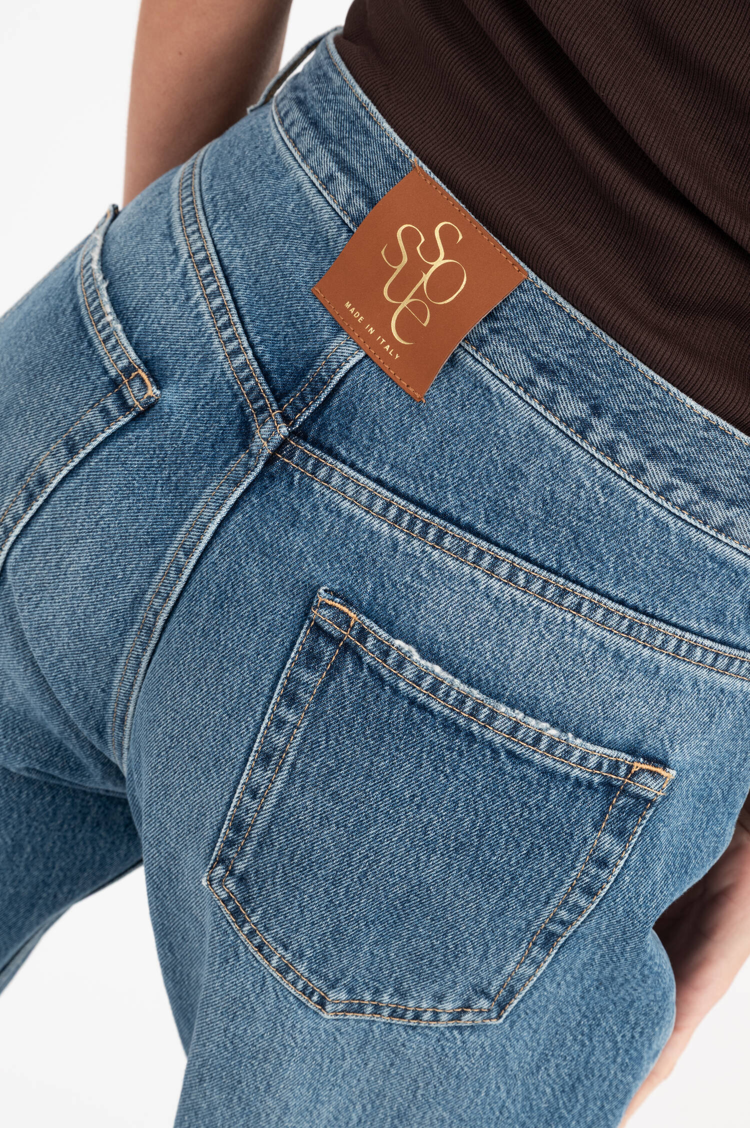 Straight-Leg Jeans in Hellblau Straight-Leg Jeans in Hellblau